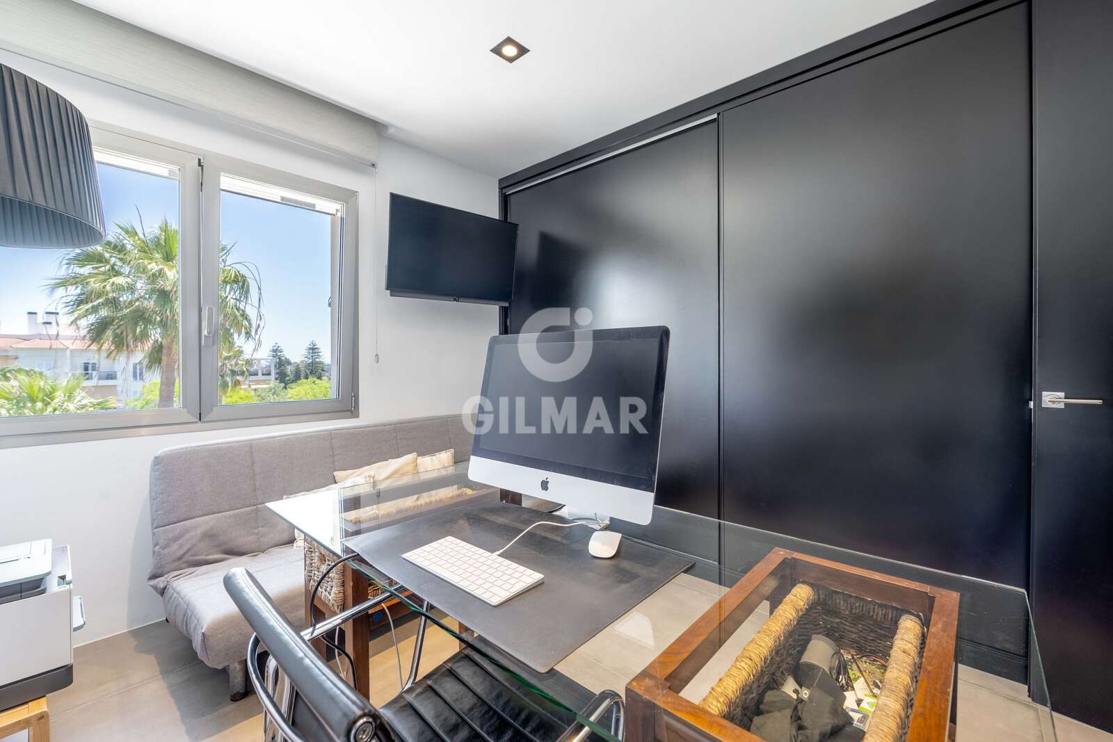 Property slider Gilmar