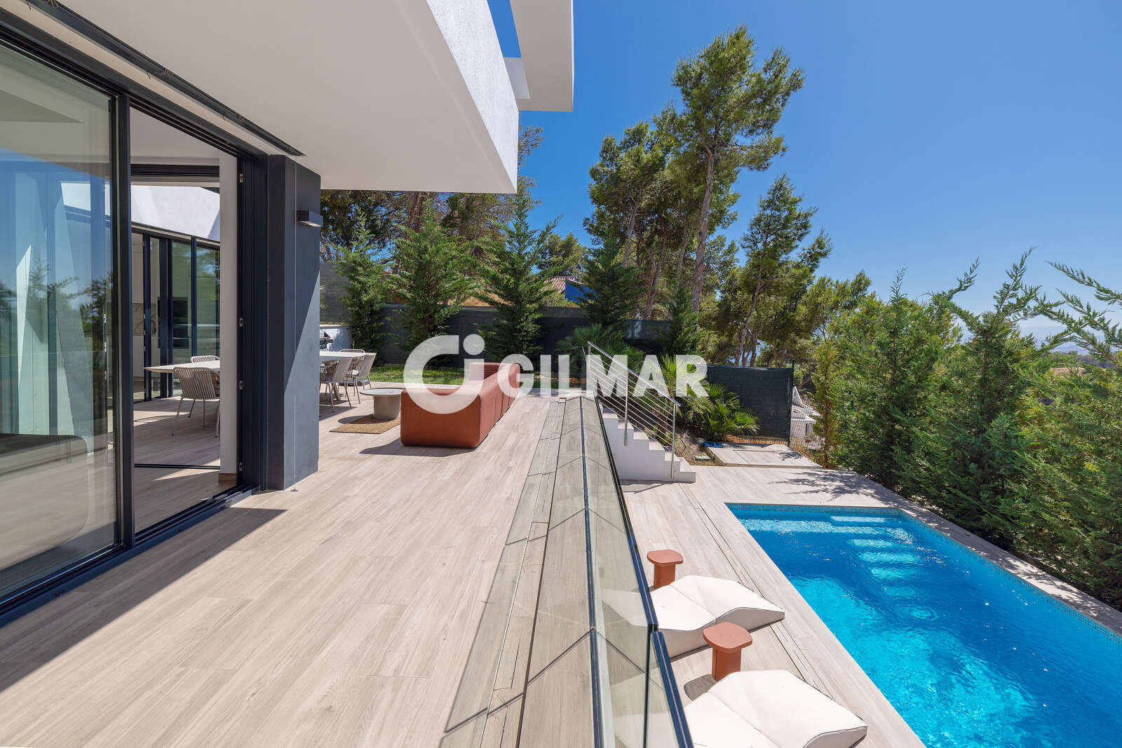 Property slider Gilmar
