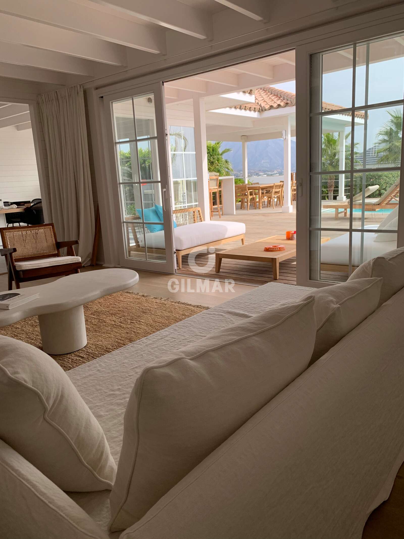 Property slider Gilmar