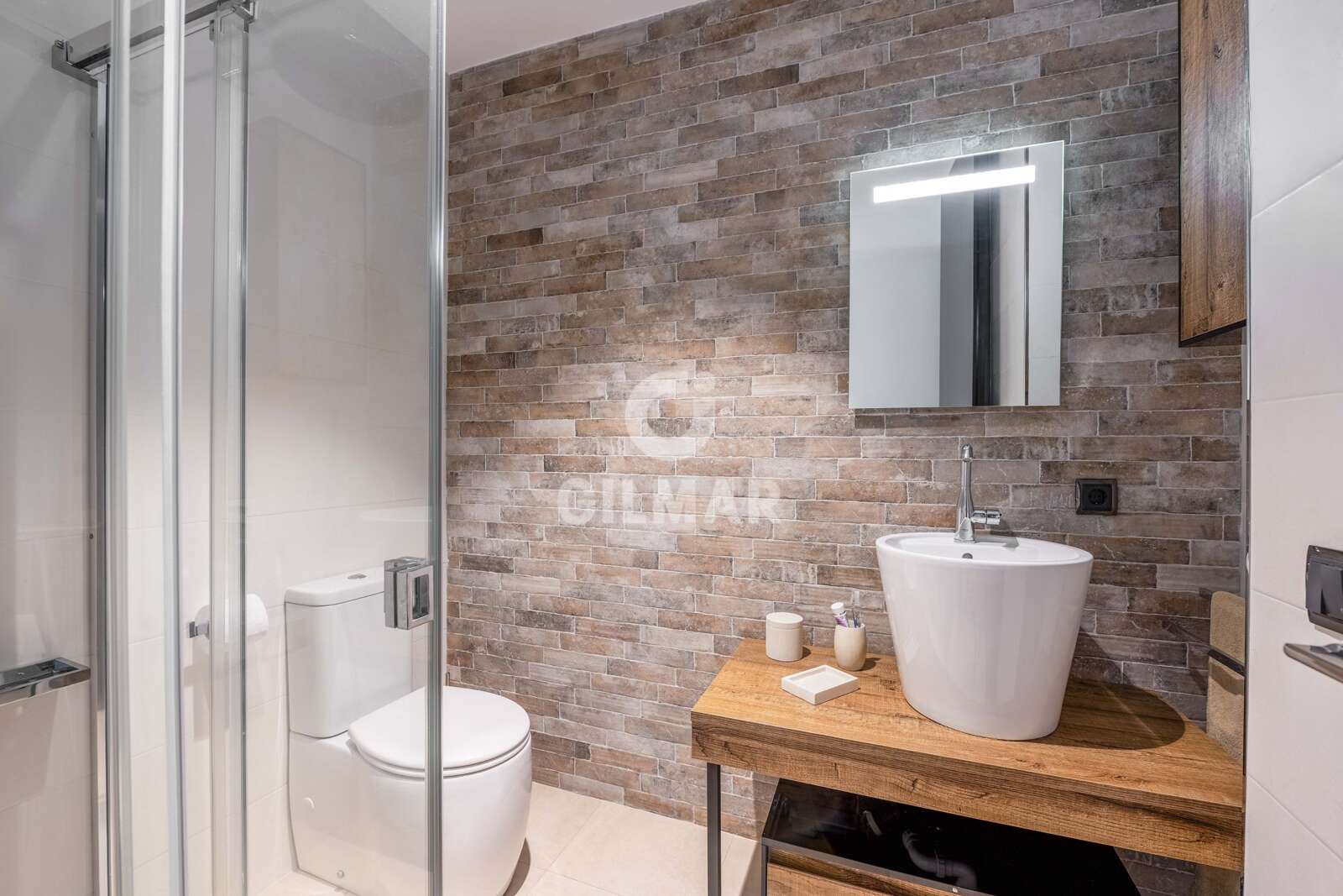 Property slider Gilmar
