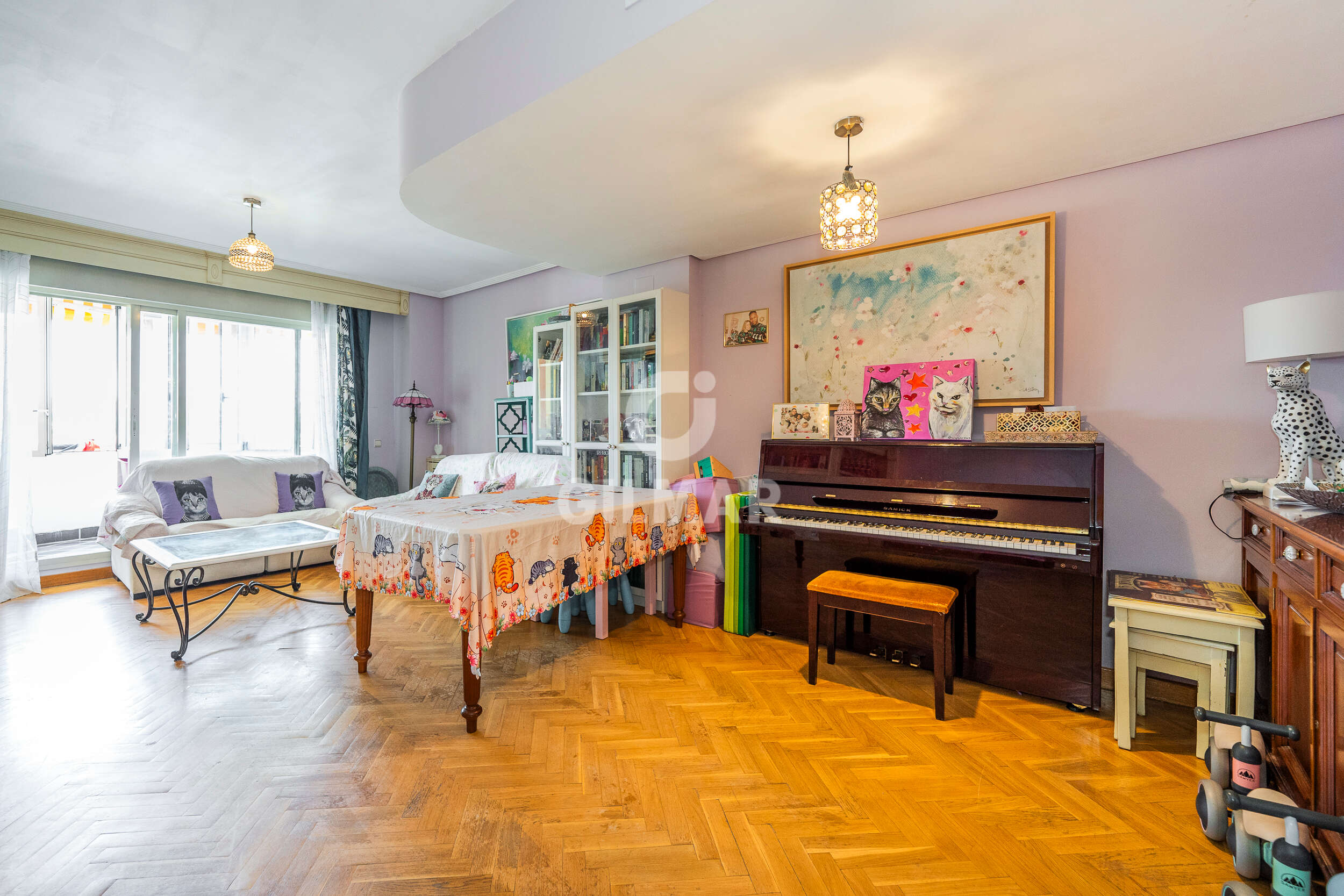 properties images
