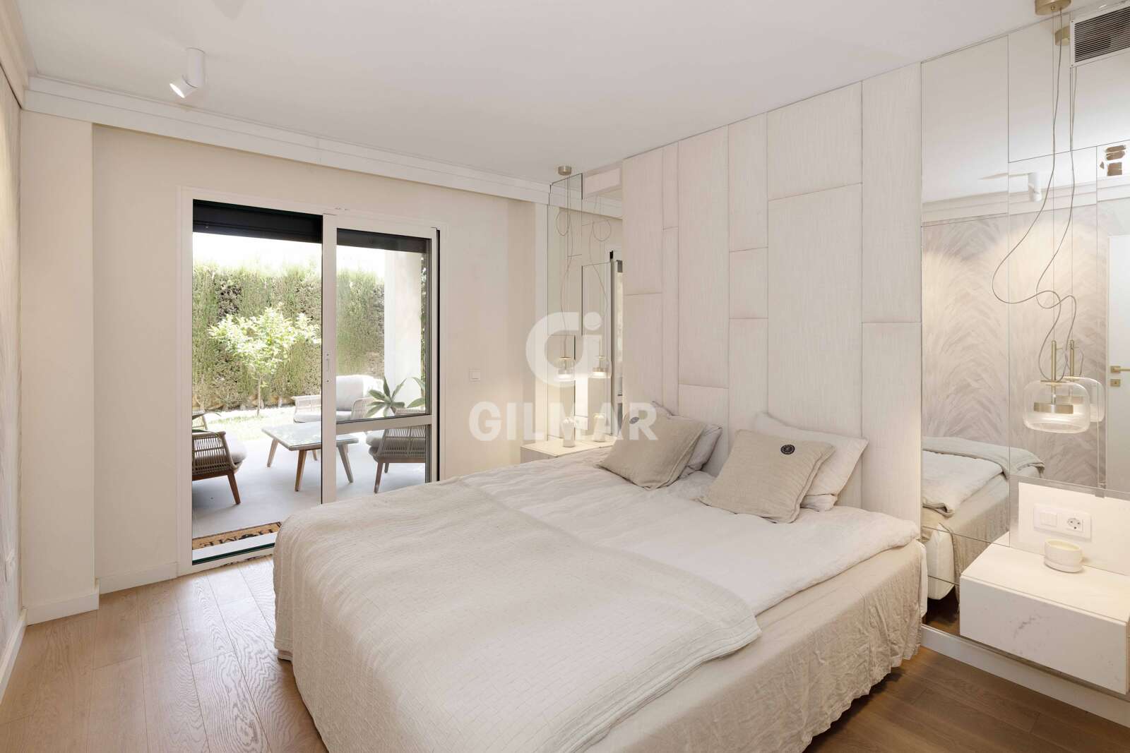 Property slider Gilmar