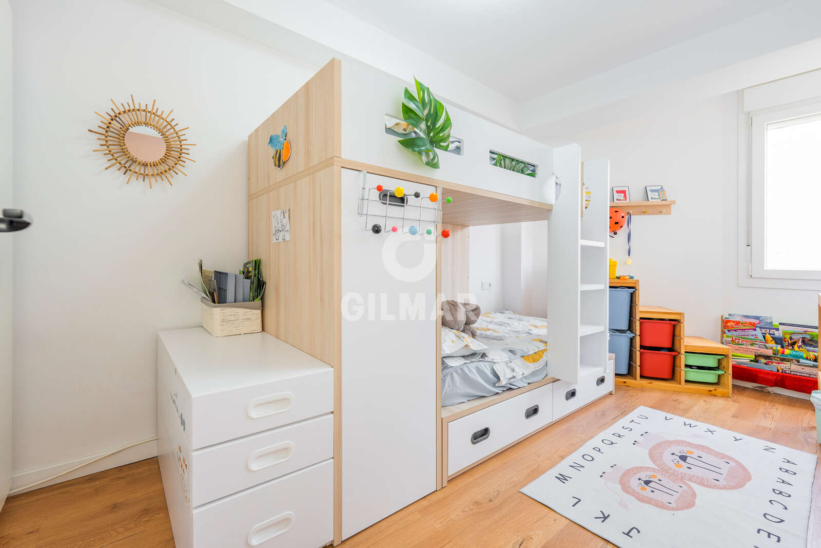 Property slider Gilmar