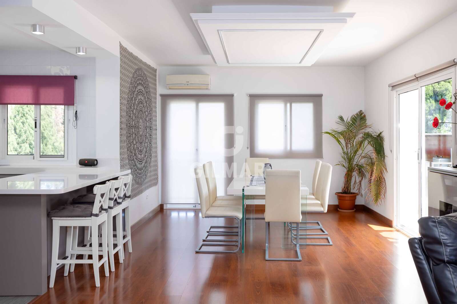 Property slider Gilmar