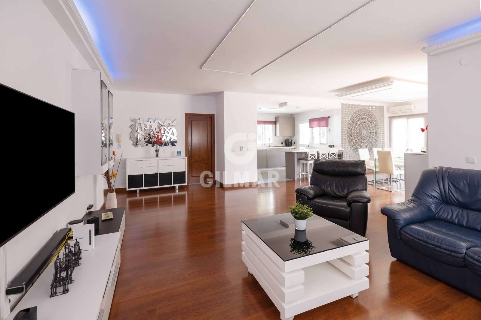Property slider Gilmar