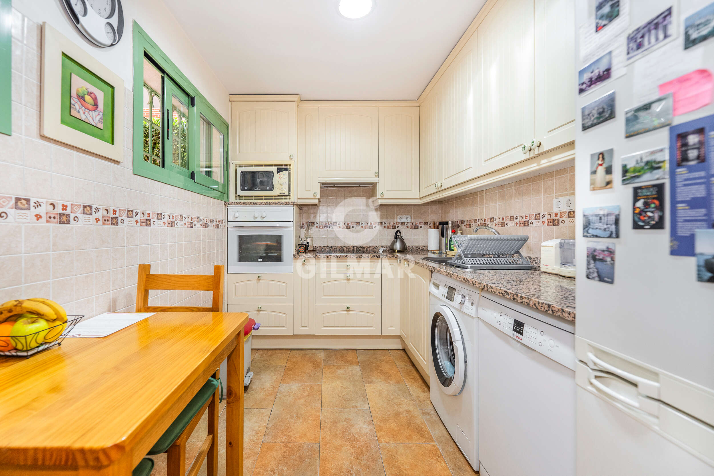 Photo of Semi-detached house