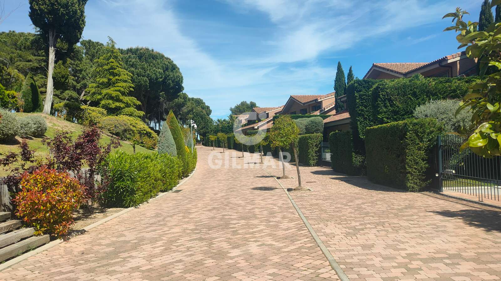 Property slider Gilmar
