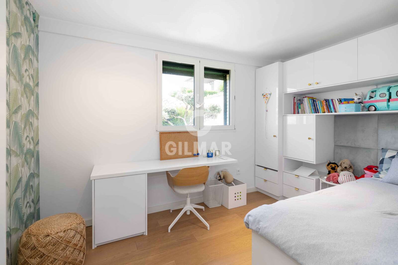 Property slider Gilmar