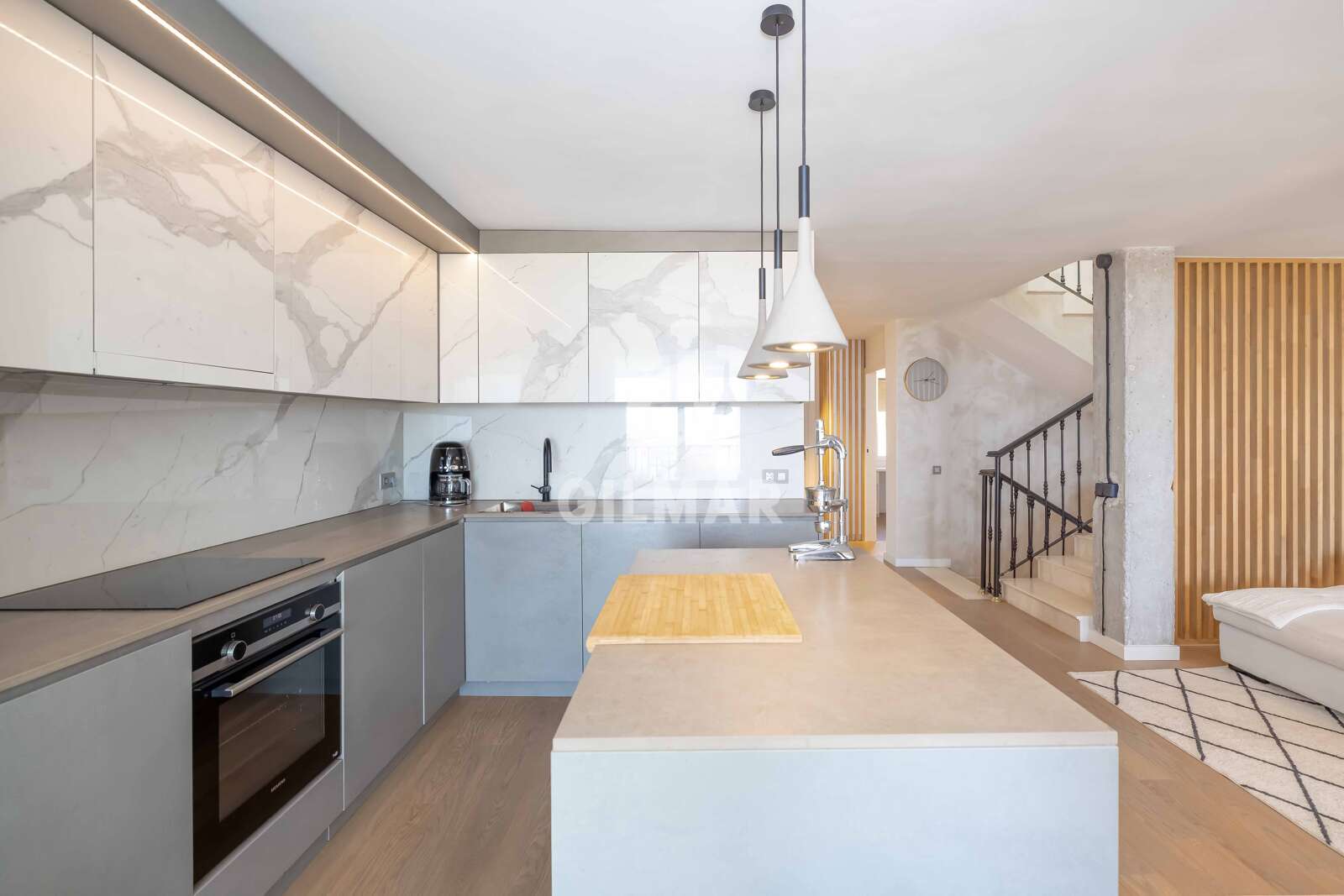 Property slider Gilmar