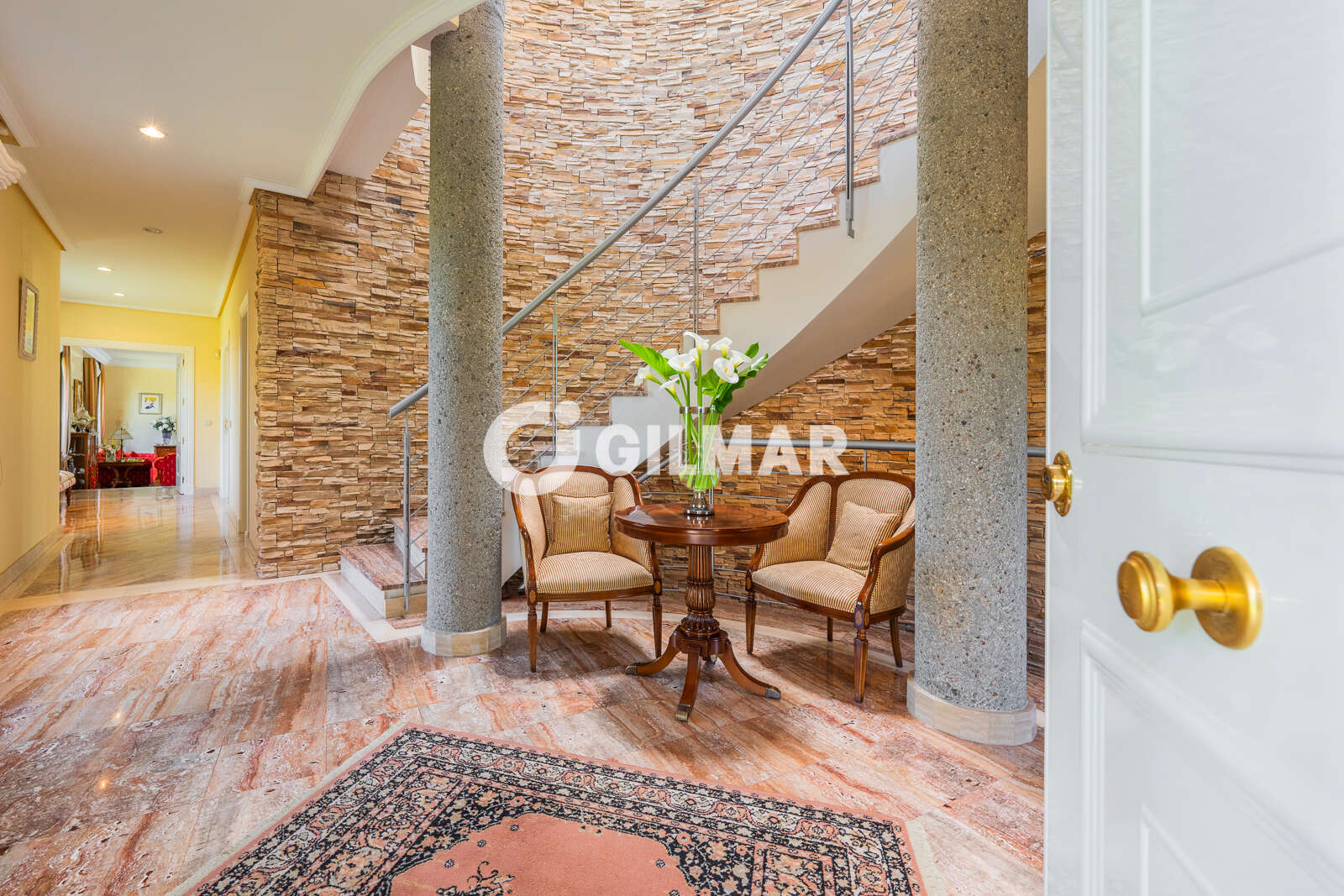 Property slider Gilmar