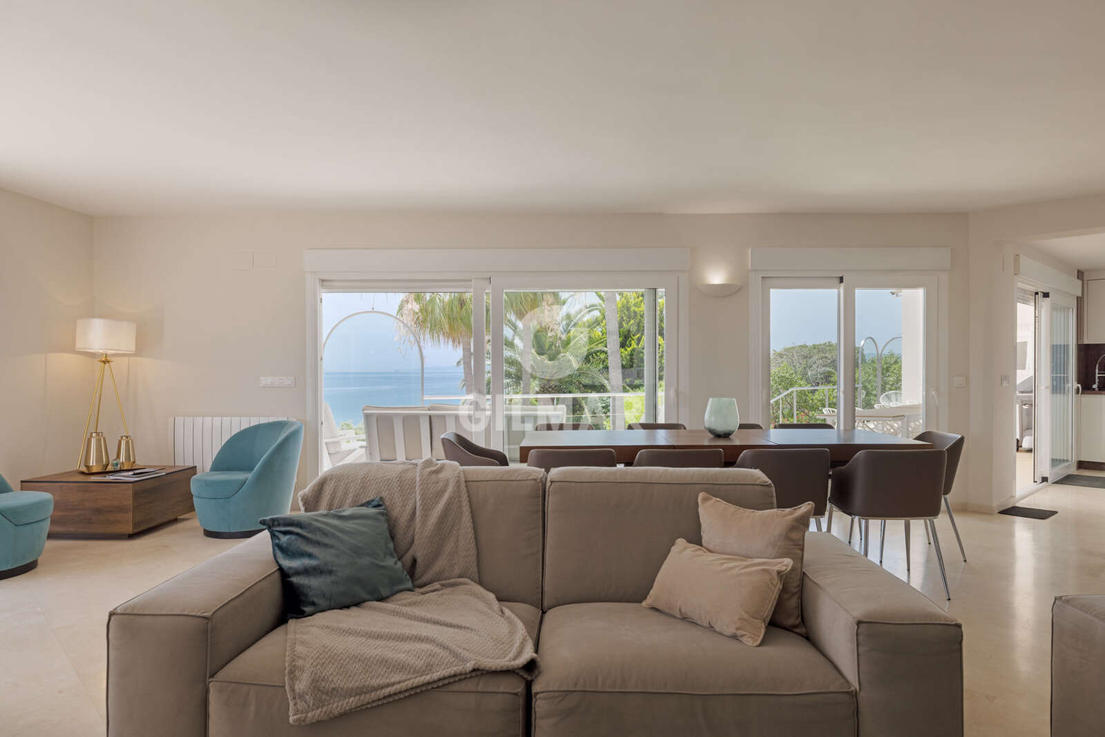 Property slider Gilmar