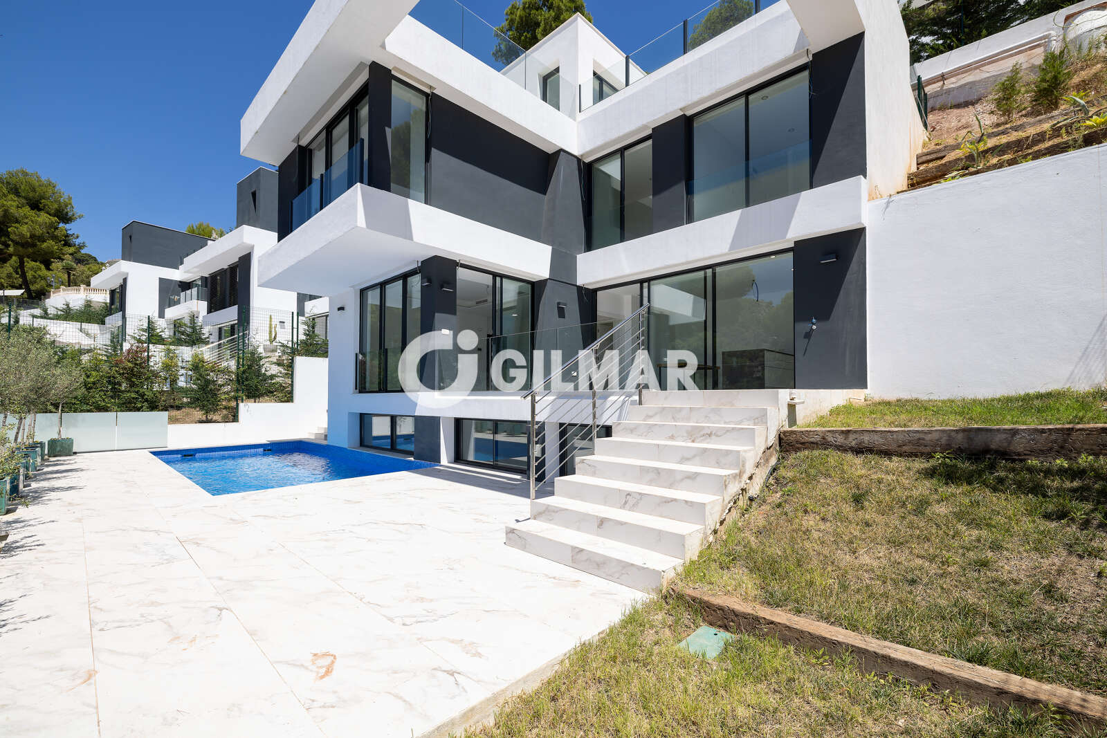 Property slider Gilmar