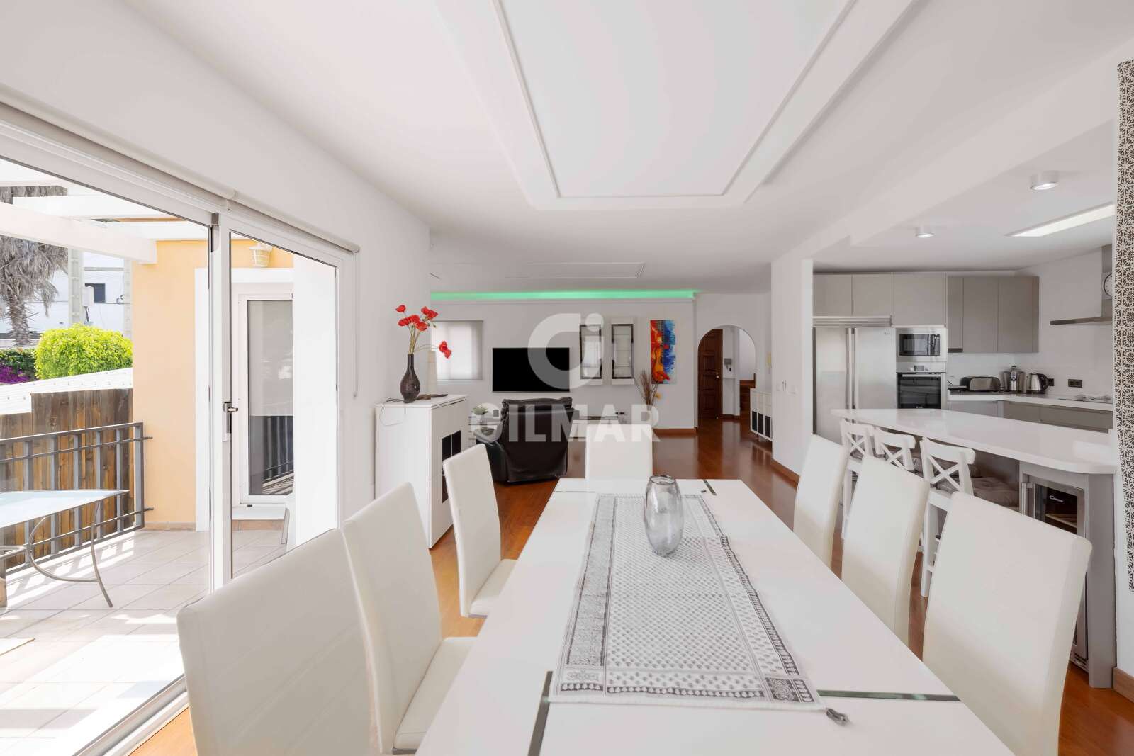 Property slider Gilmar
