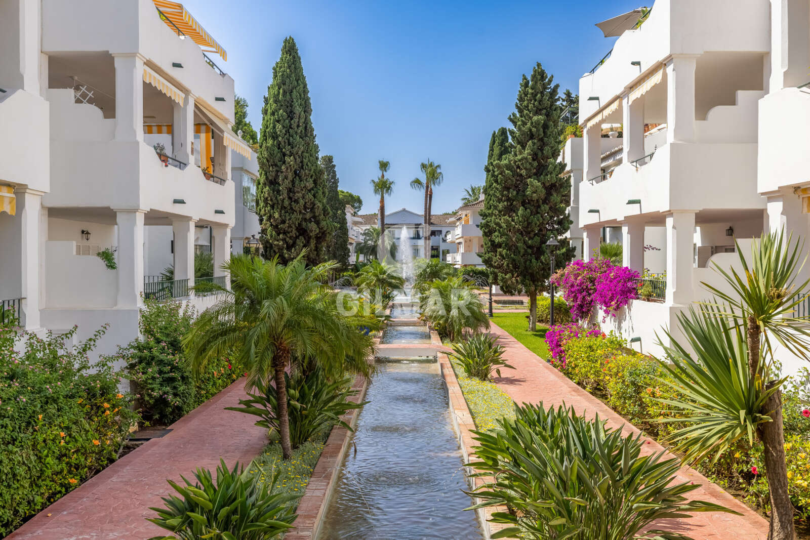 Property slider Gilmar