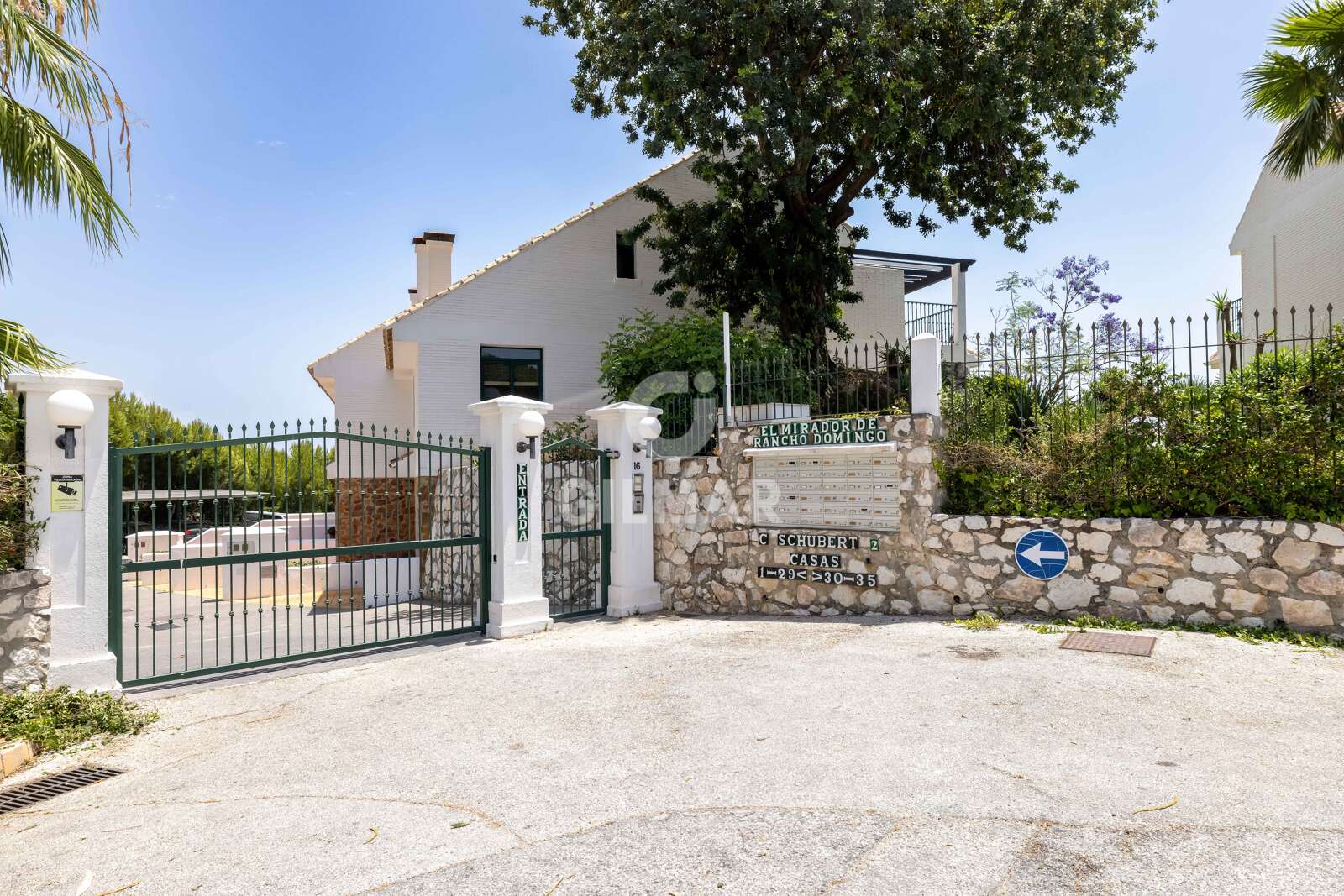 Property slider Gilmar