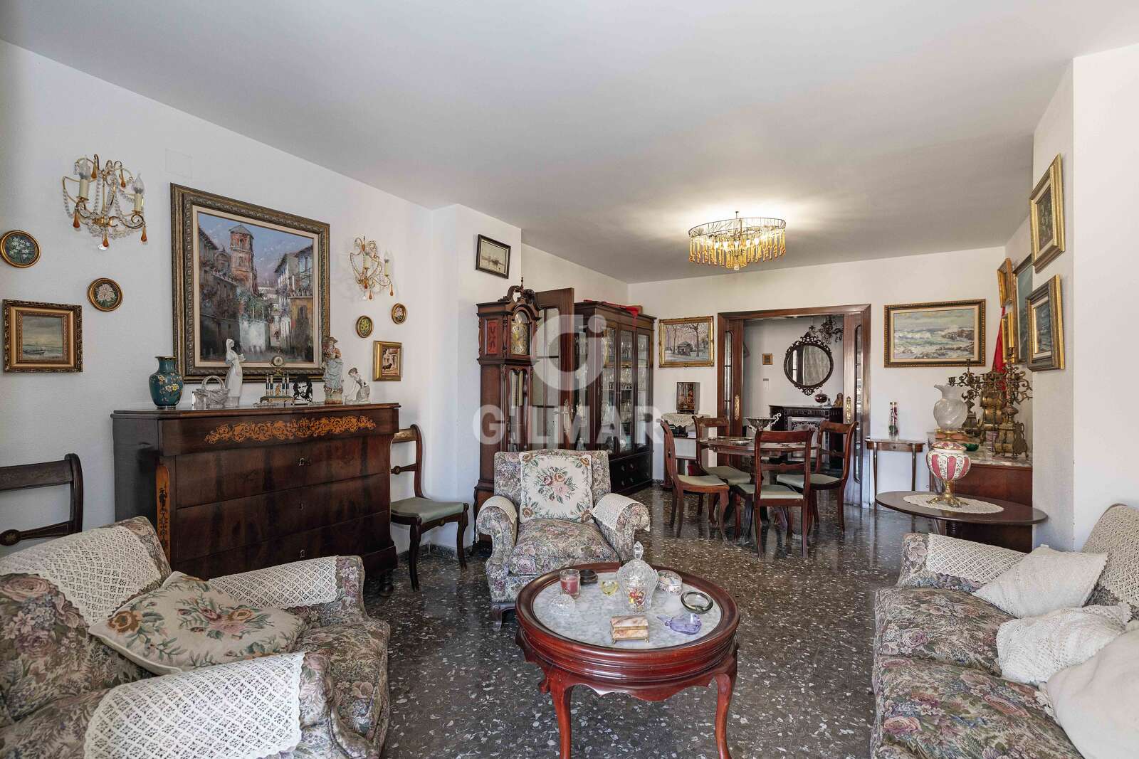 Property slider Gilmar