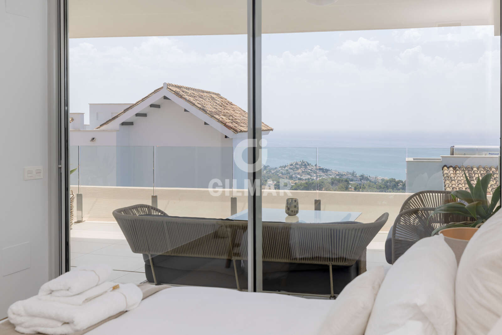 Property slider Gilmar