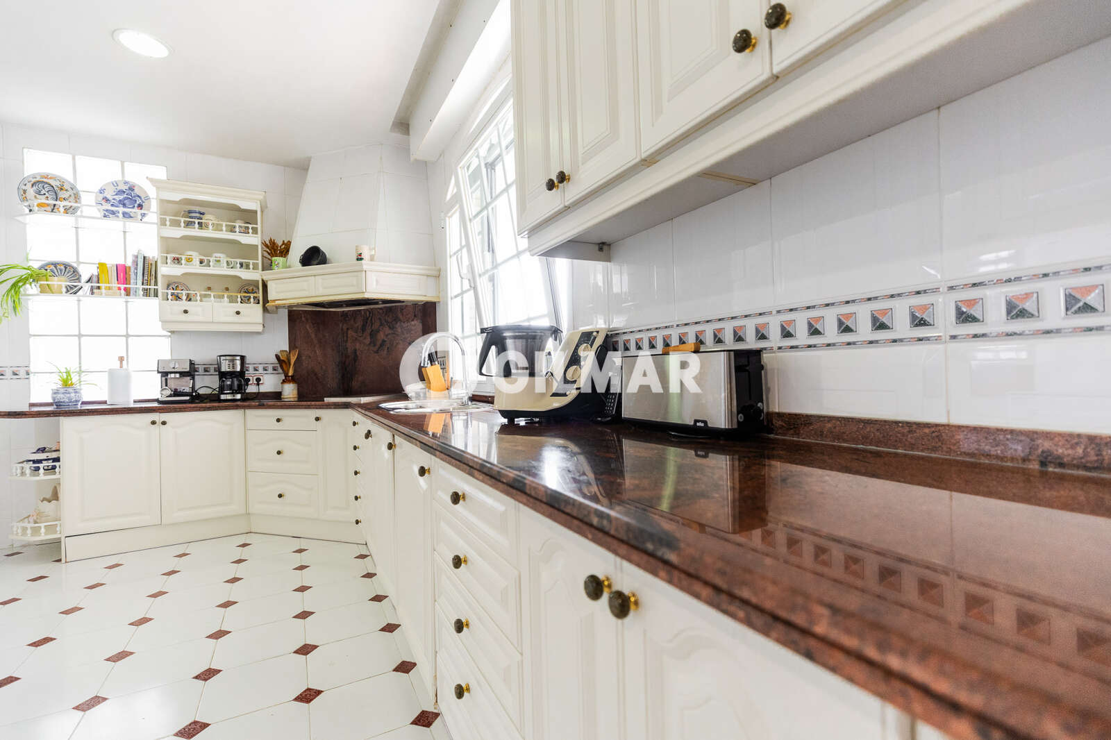 Property slider Gilmar