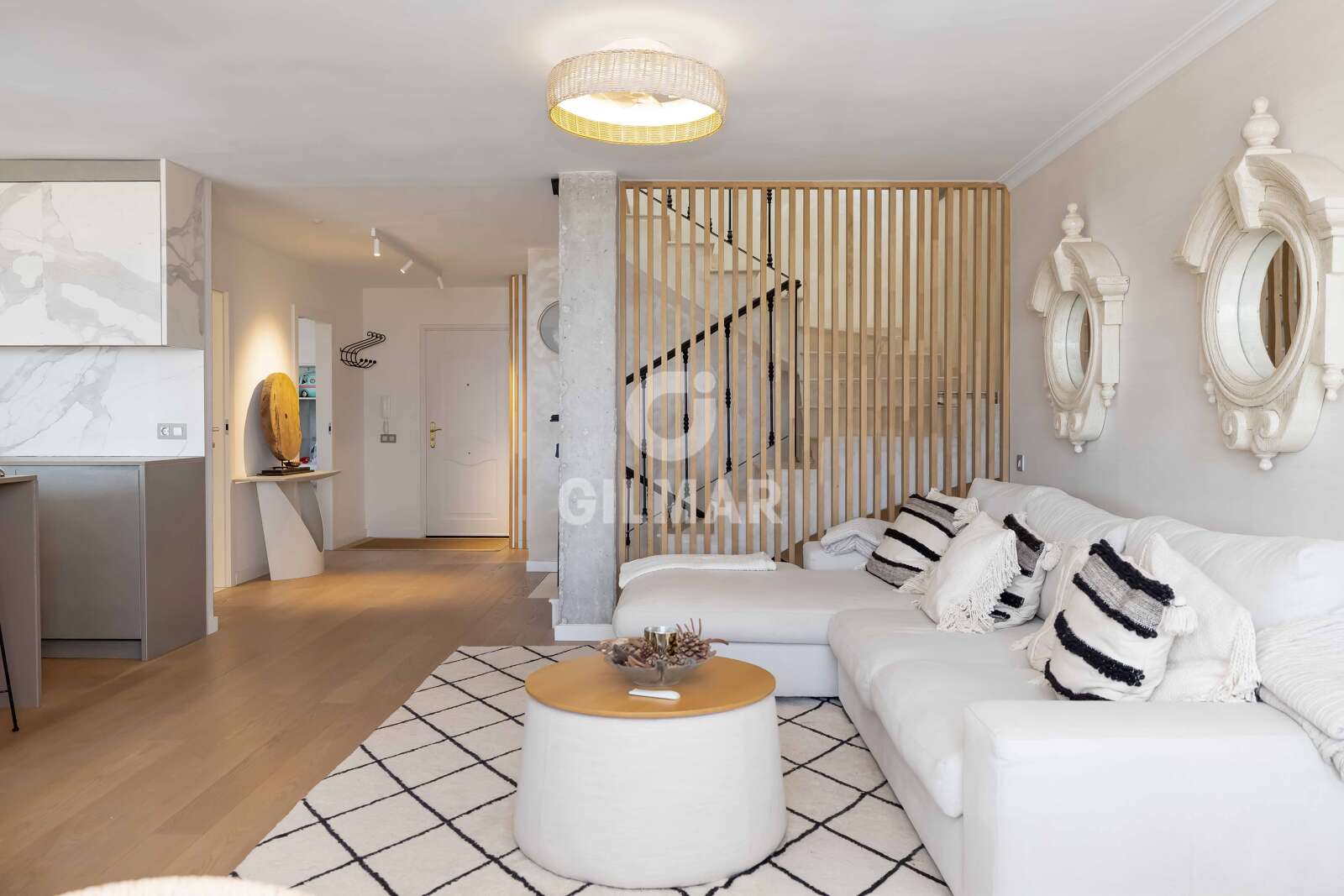 Property slider Gilmar