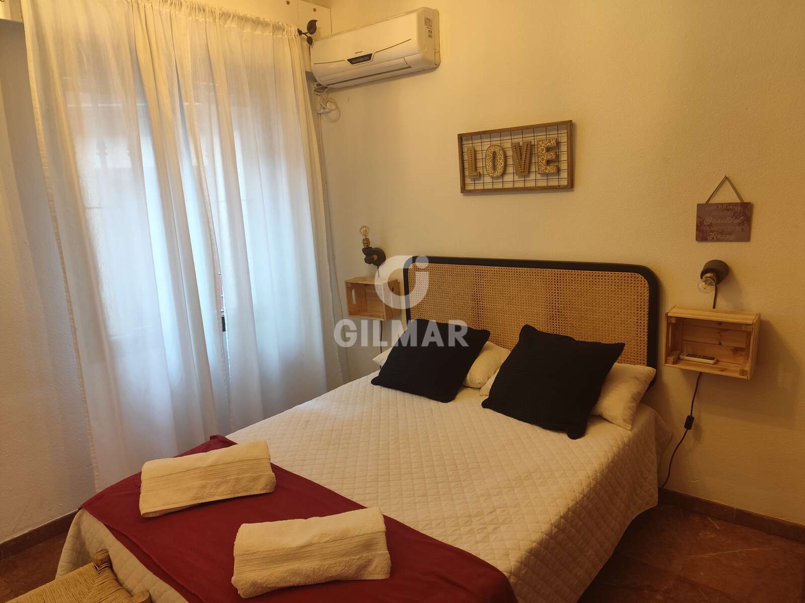 Property slider Gilmar