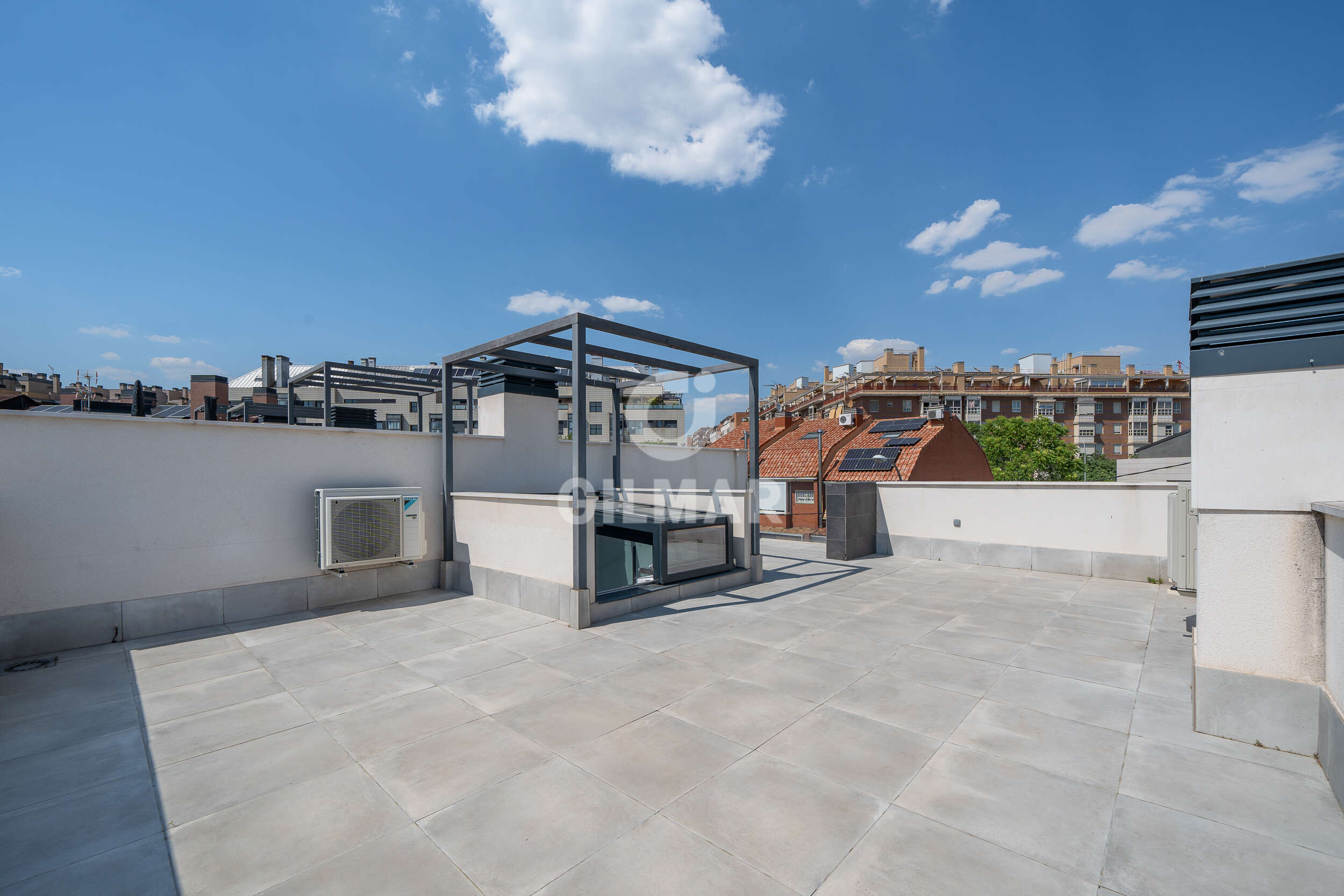 Photo of Semi-detached house