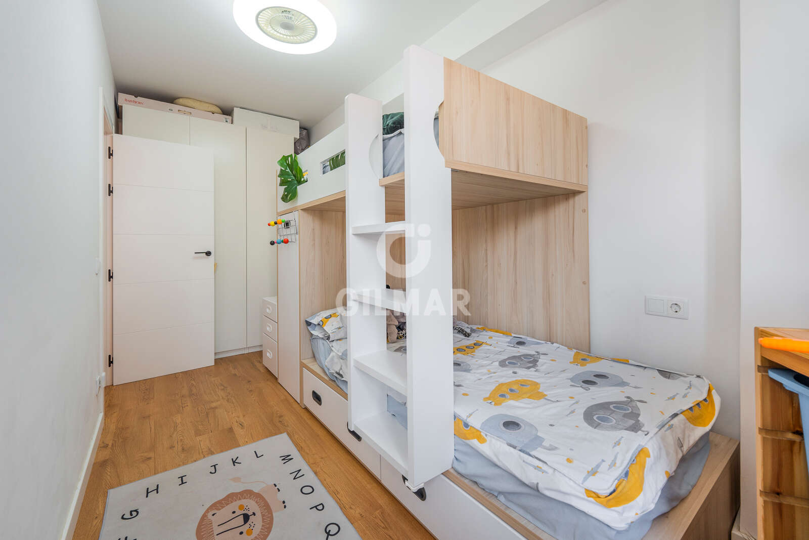 Property slider Gilmar