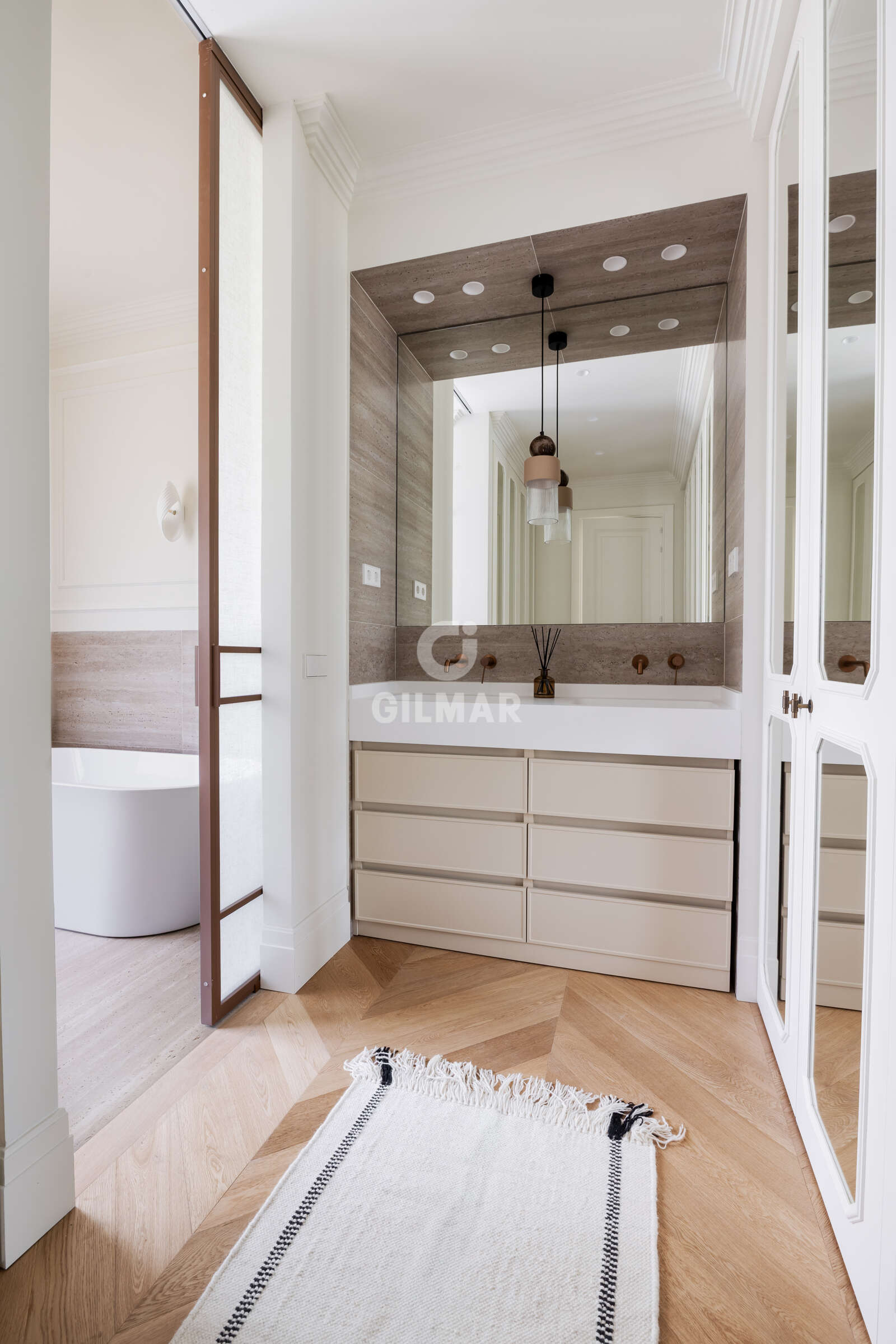 Property slider Gilmar