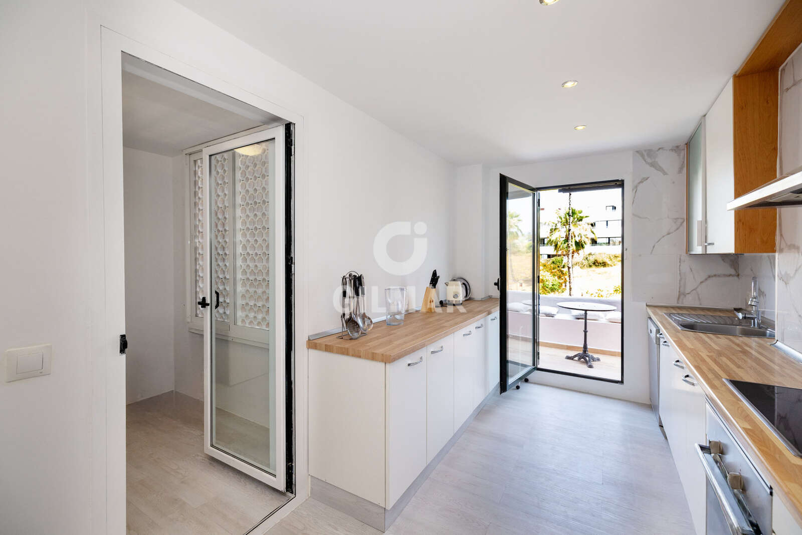 Property slider Gilmar