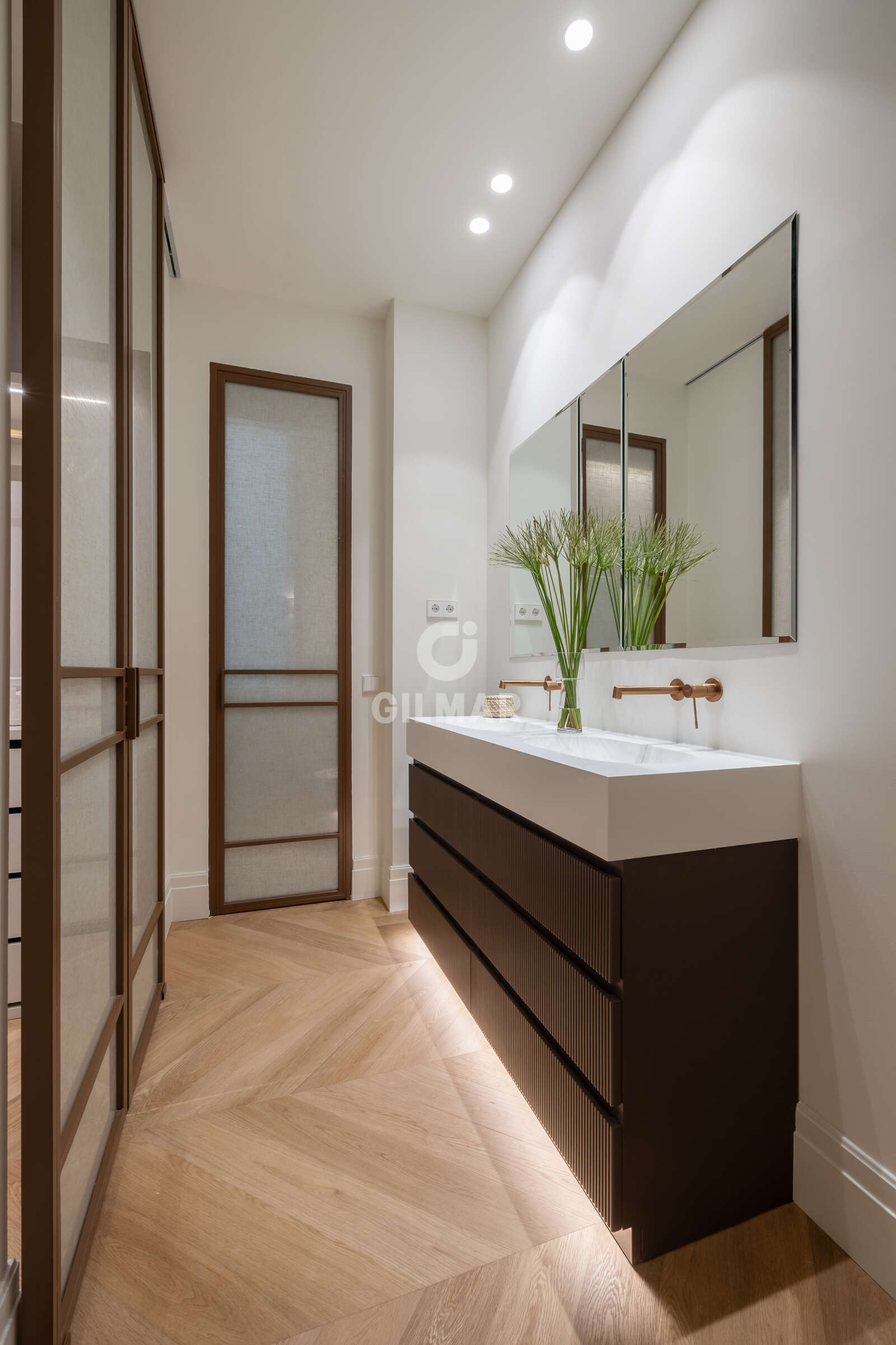 Property slider Gilmar