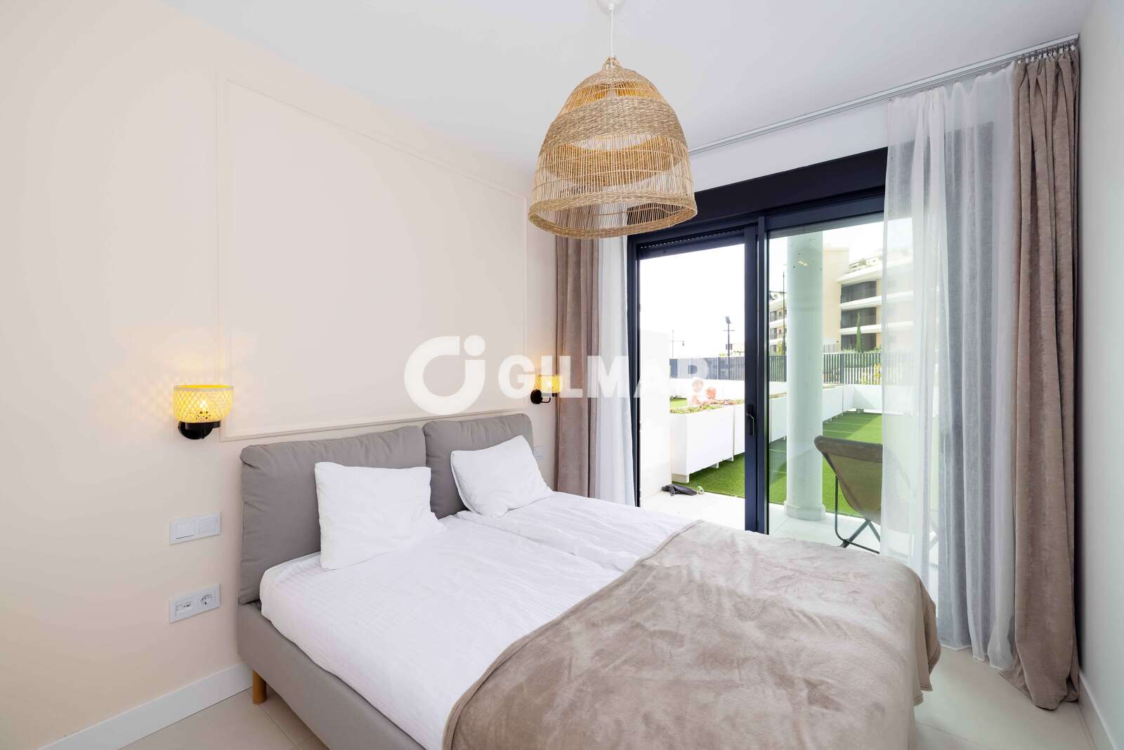 Property slider Gilmar