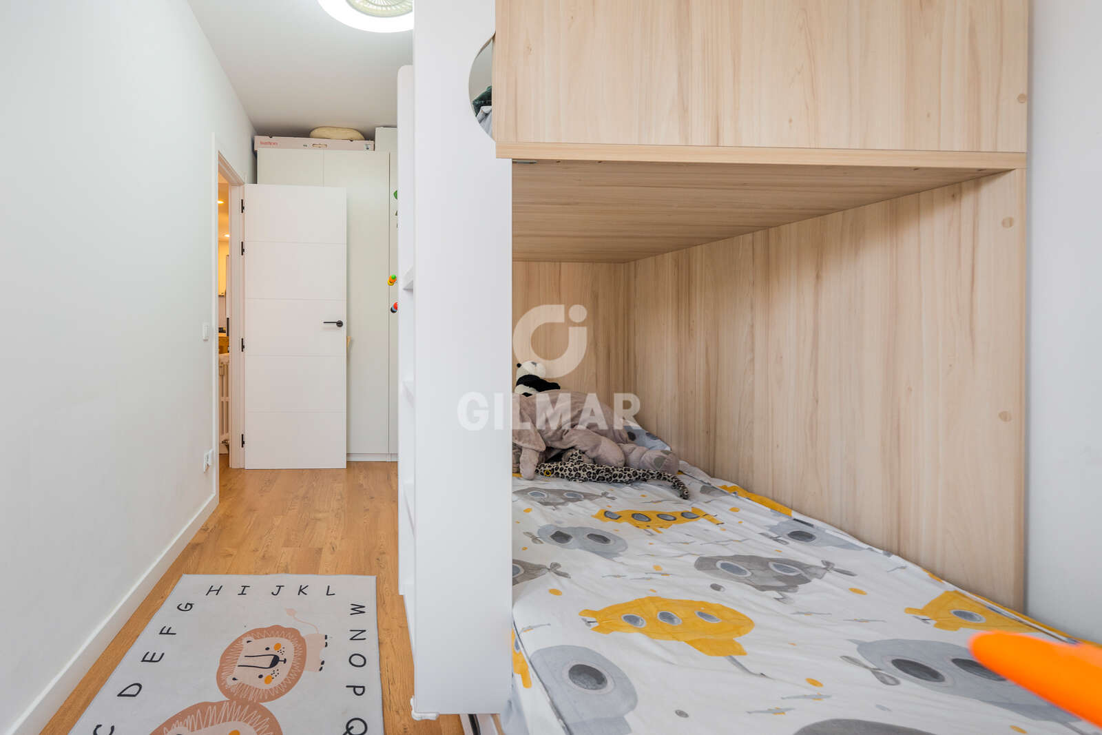 Property slider Gilmar