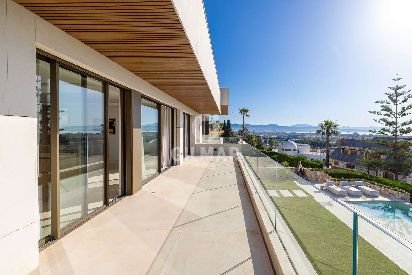 Property slider Gilmar