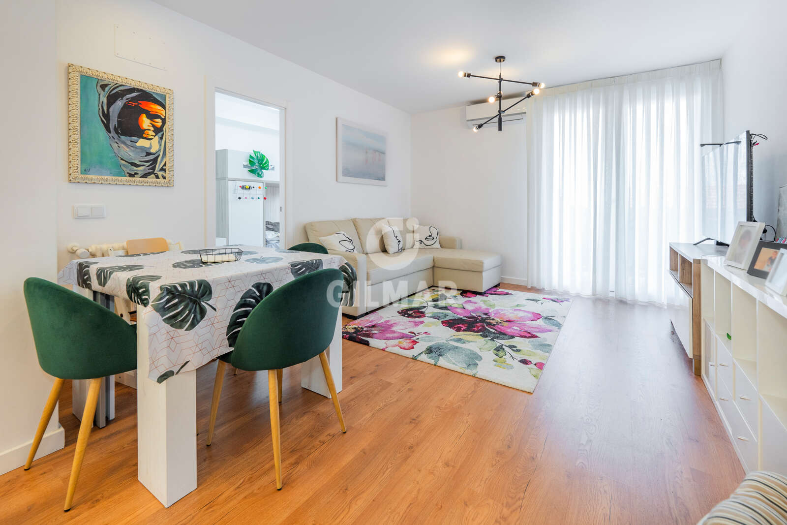 Property slider Gilmar