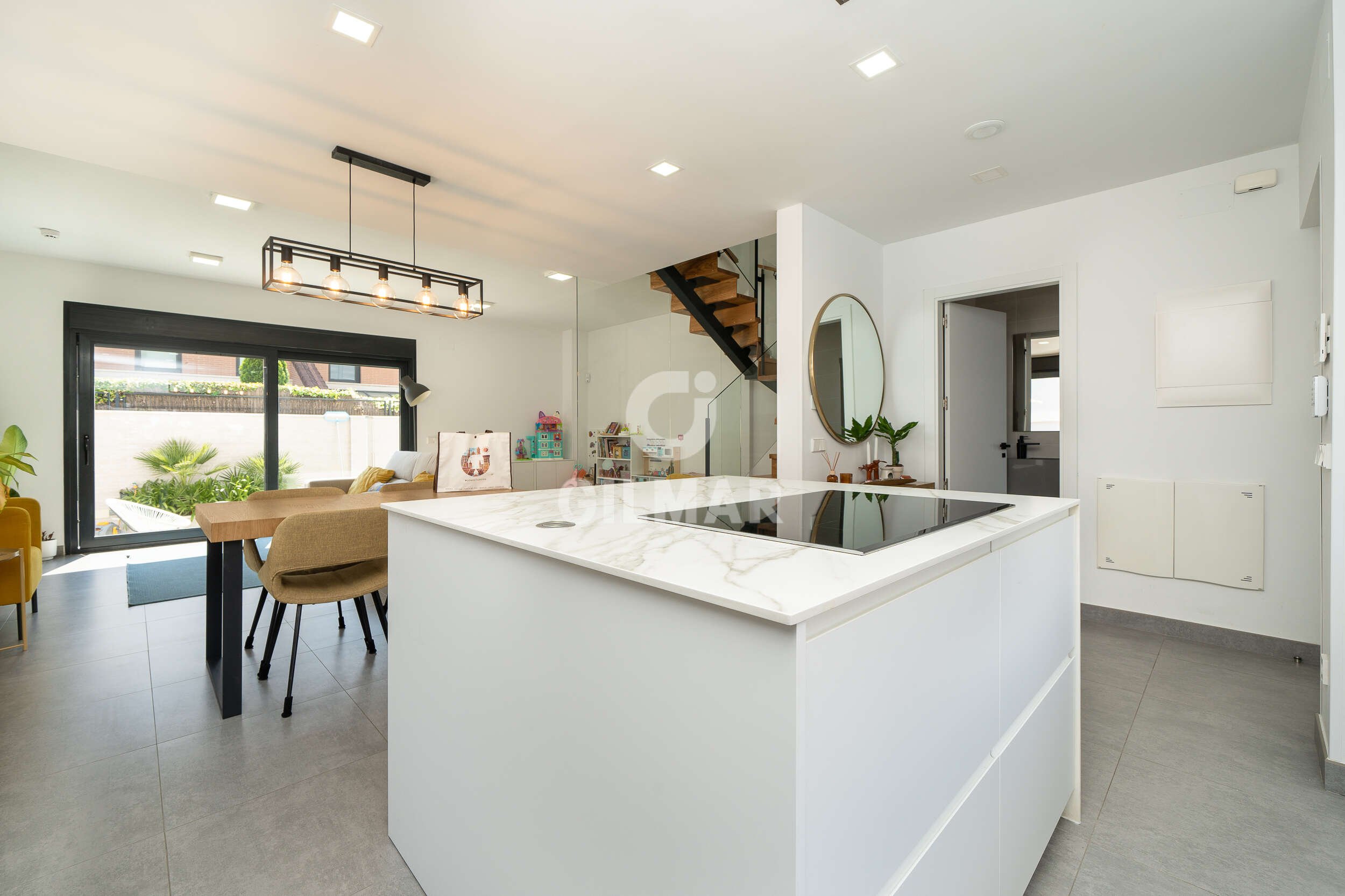 Photo of Semi-detached house