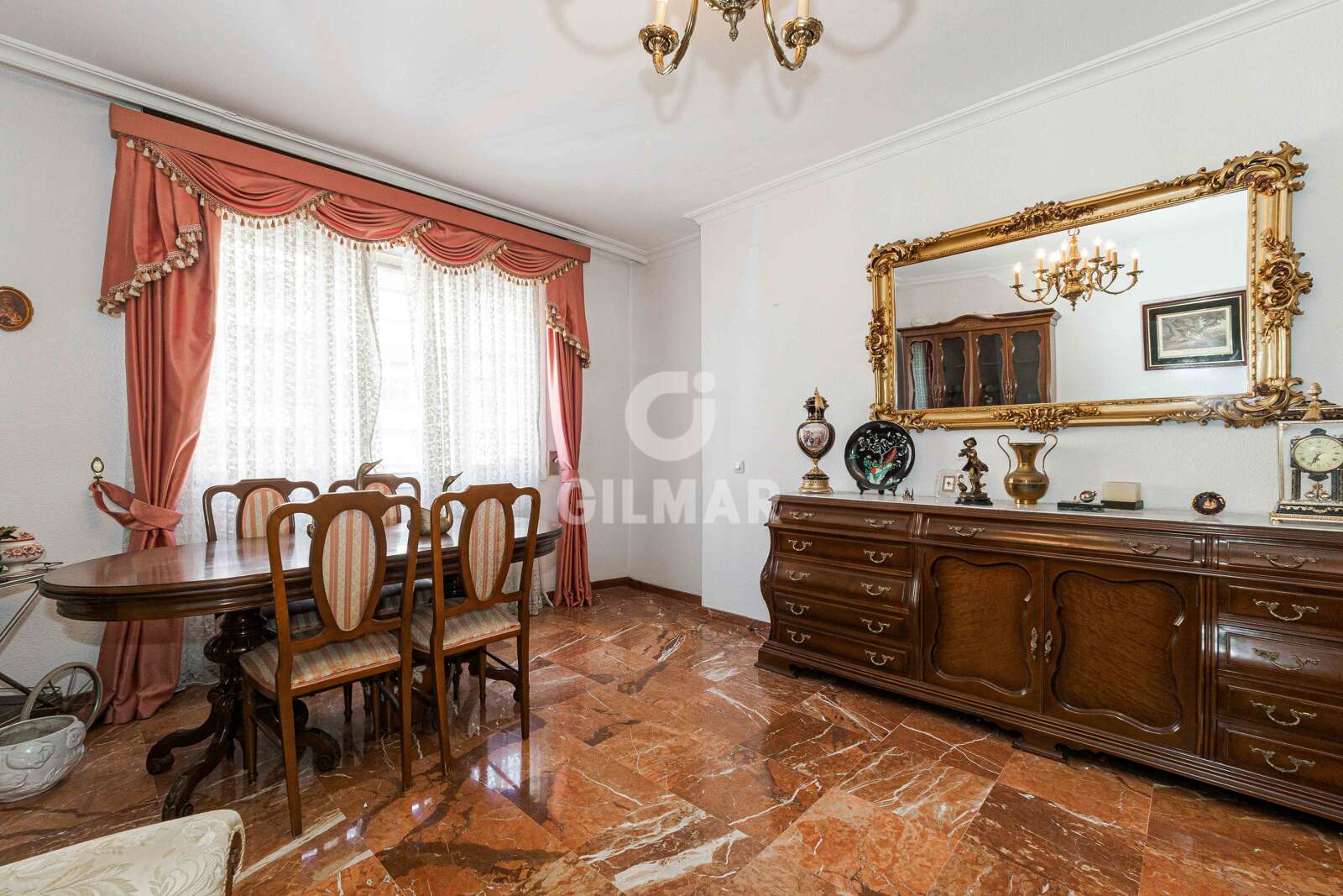 Property slider Gilmar