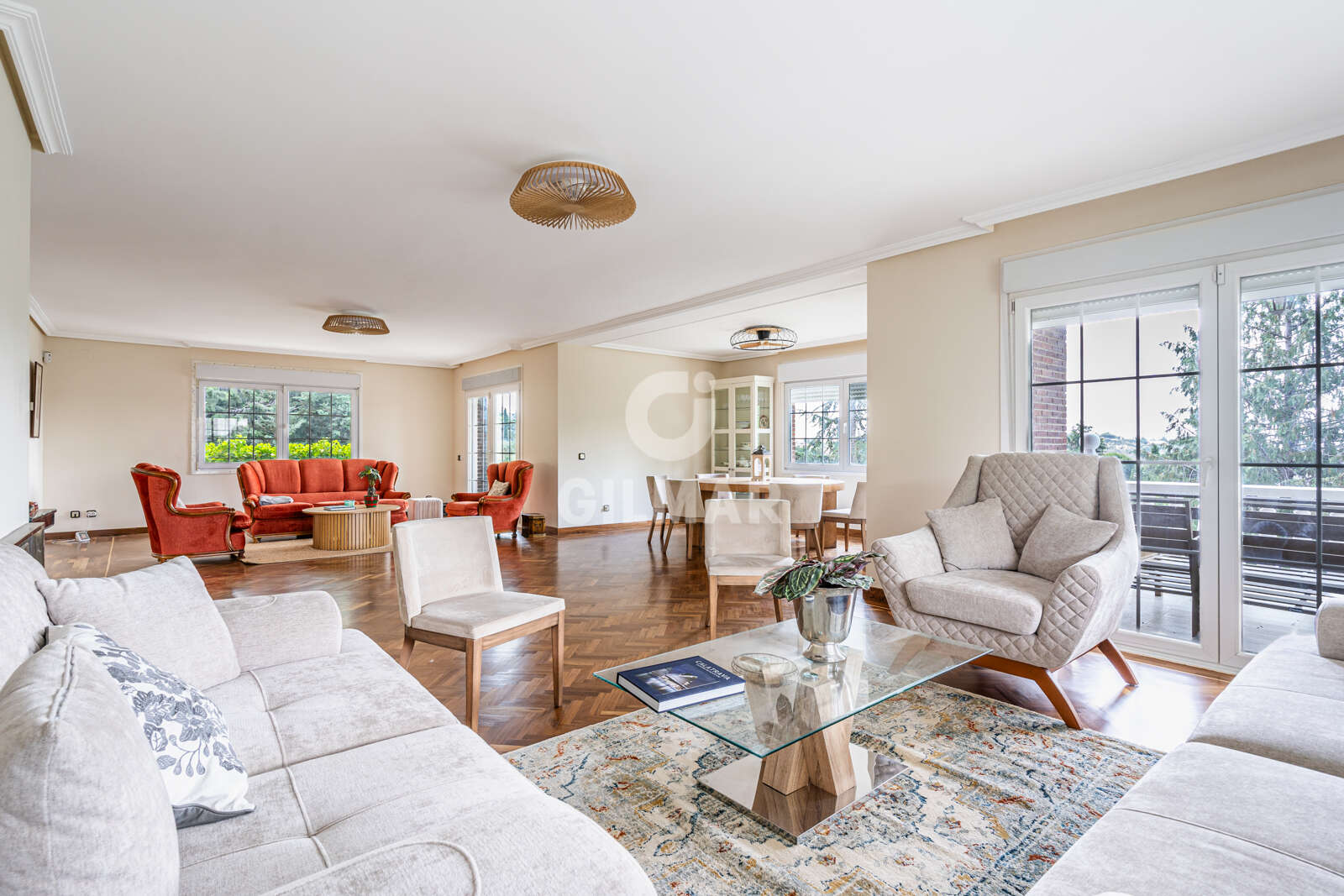 Property slider Gilmar