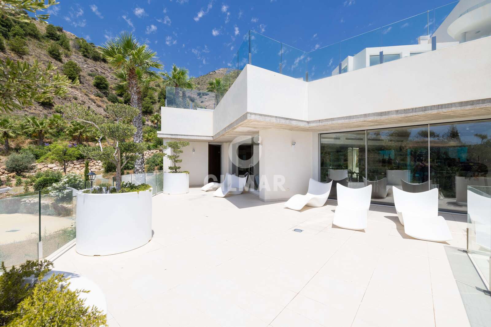 Property slider Gilmar