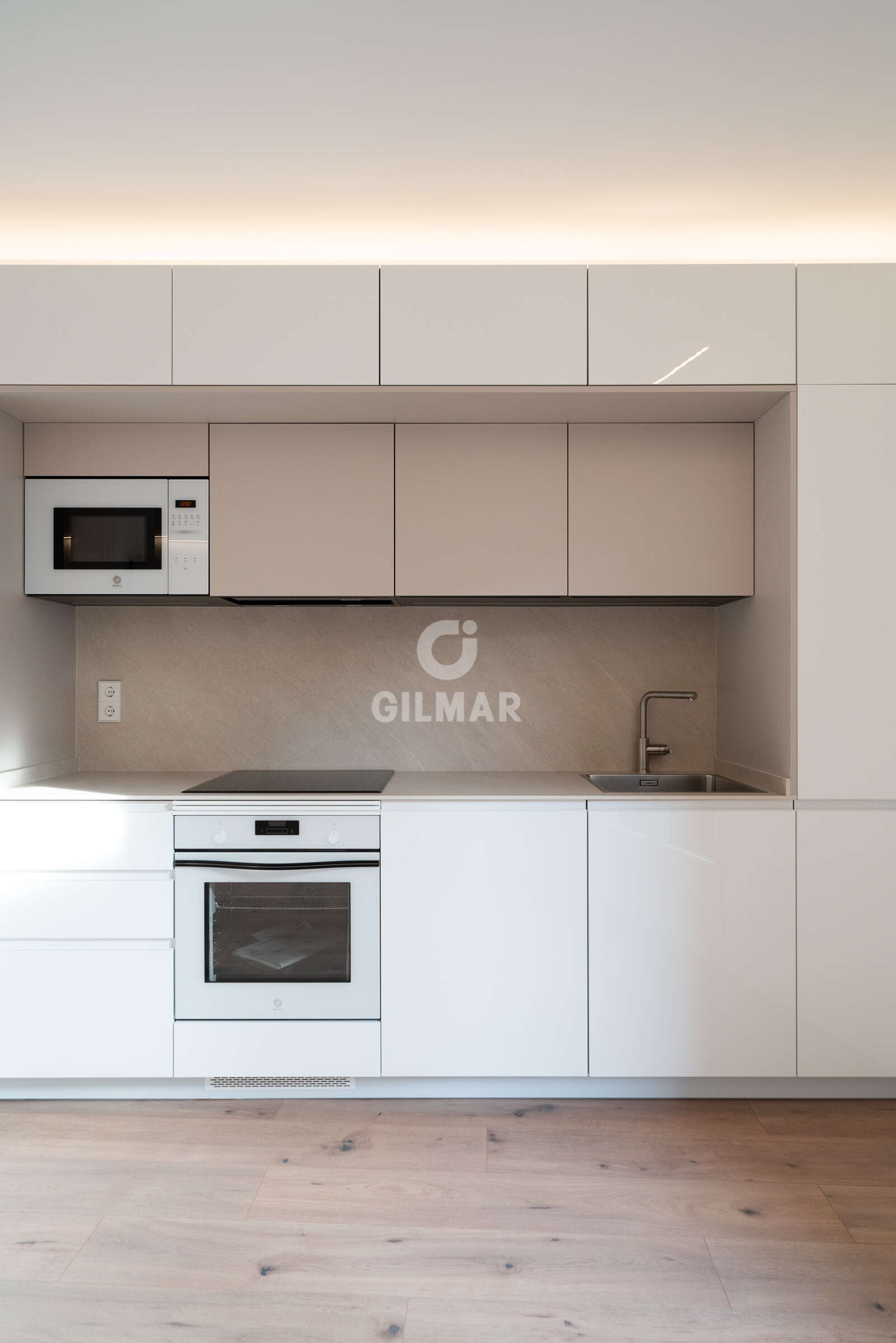 Property slider Gilmar