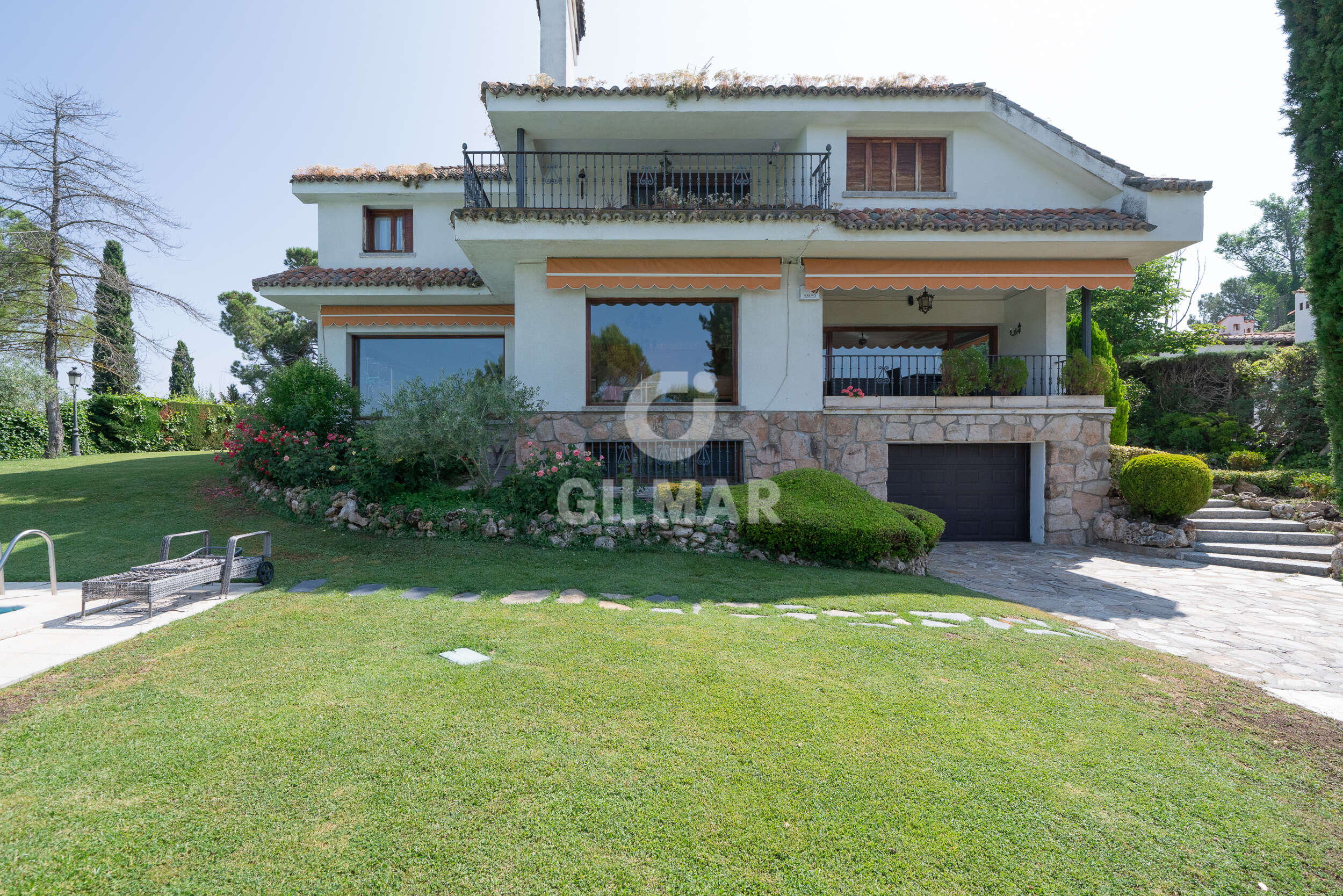properties images