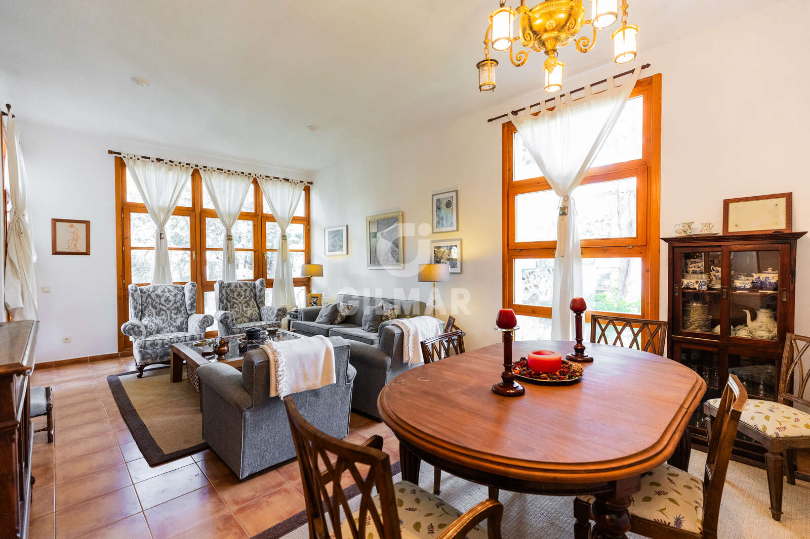 Property slider Gilmar