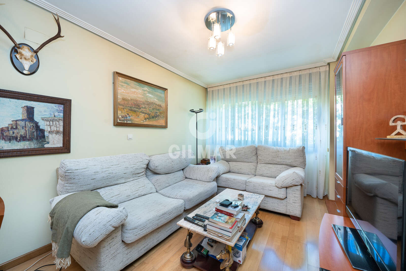 Property slider Gilmar