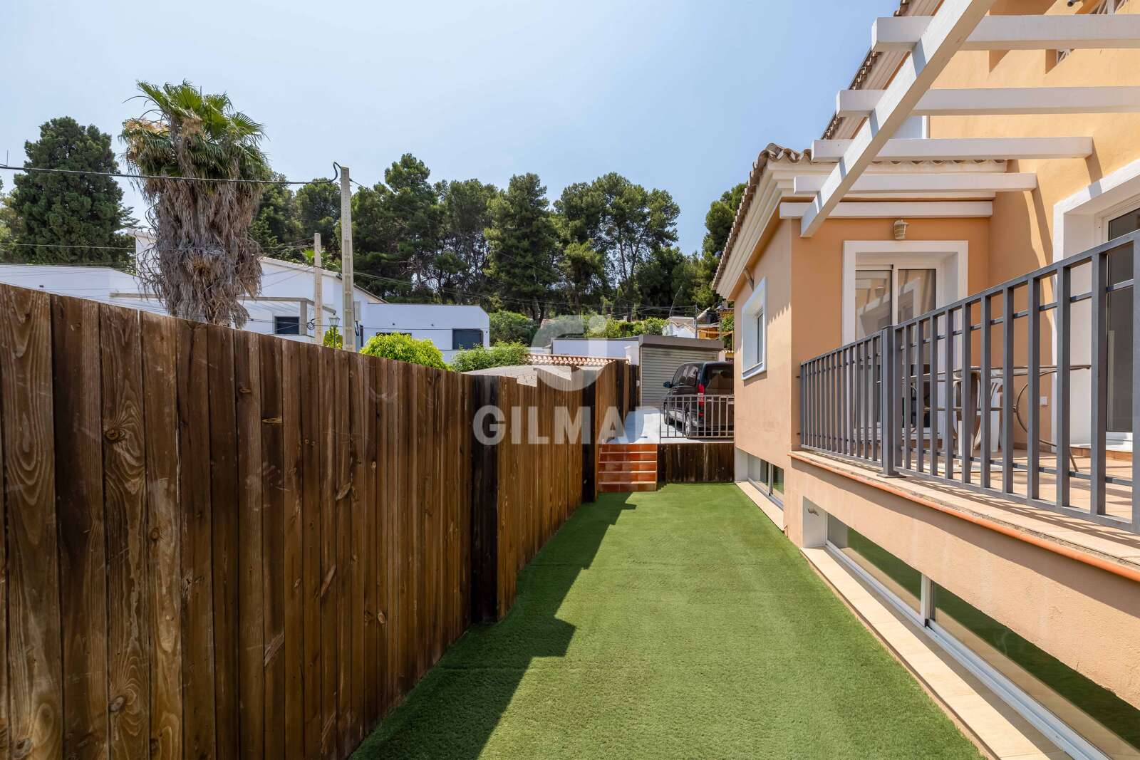 Property slider Gilmar