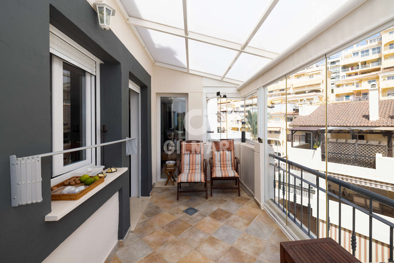 Property slider Gilmar