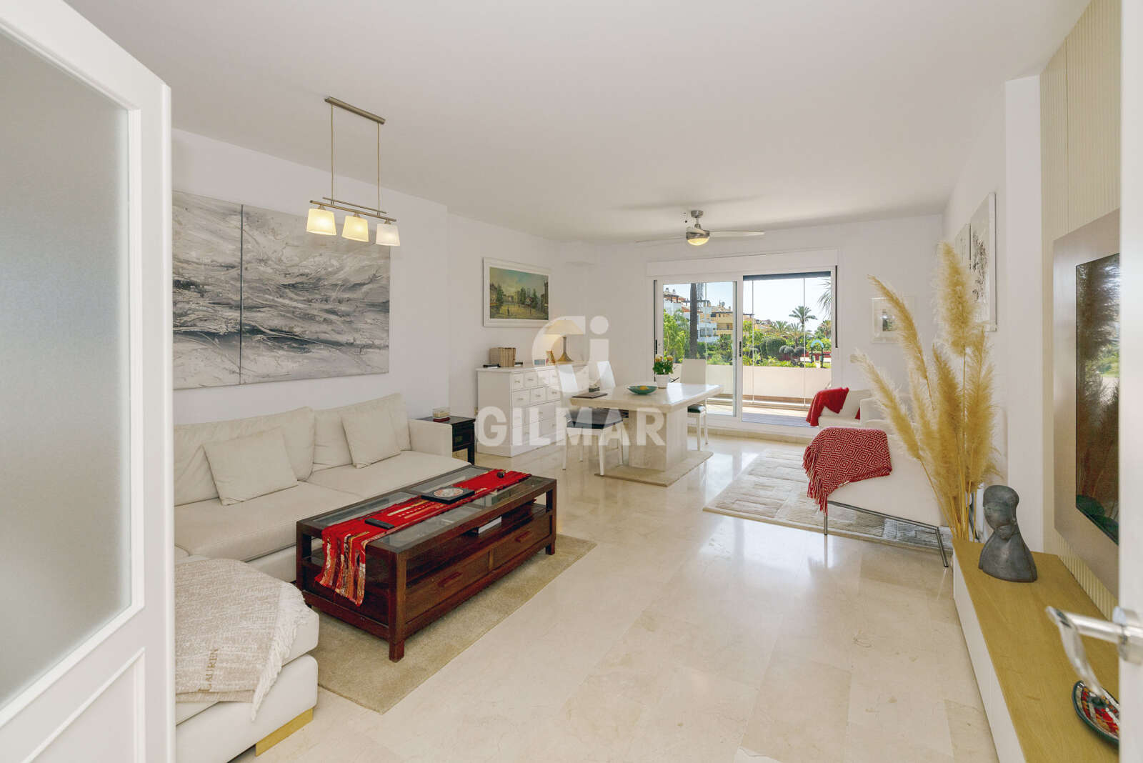 Property slider Gilmar