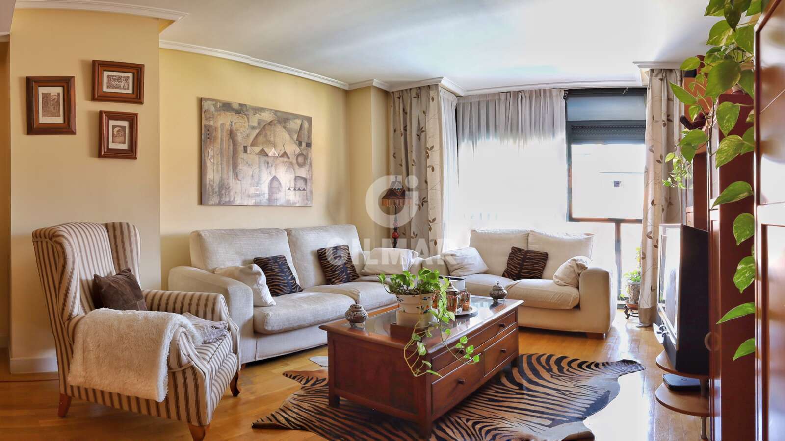 Property slider Gilmar