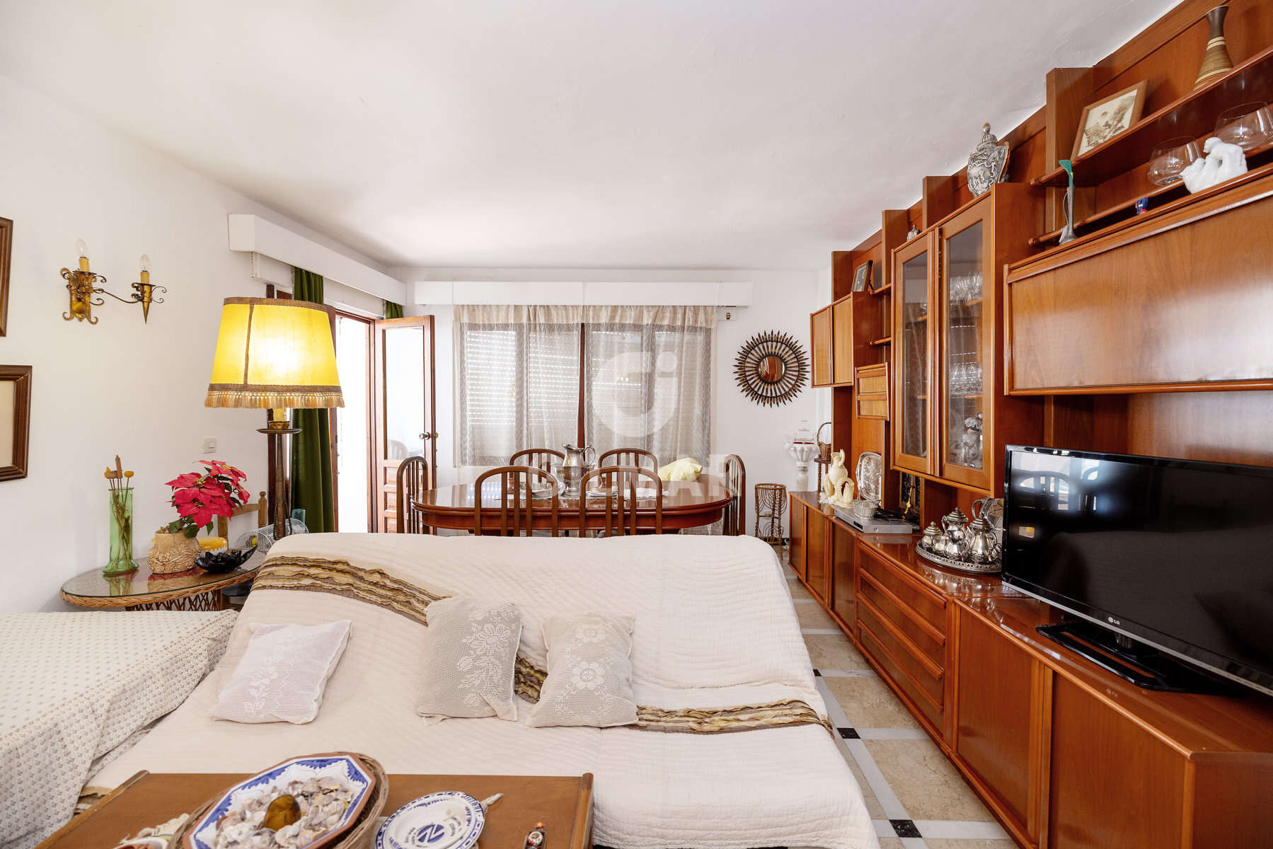 Galery property