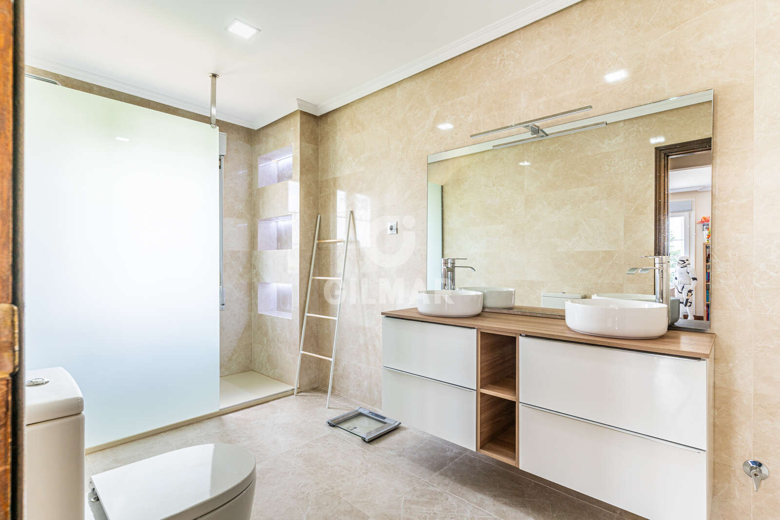 Property slider Gilmar