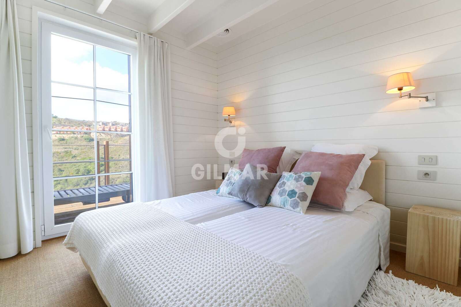 Property slider Gilmar