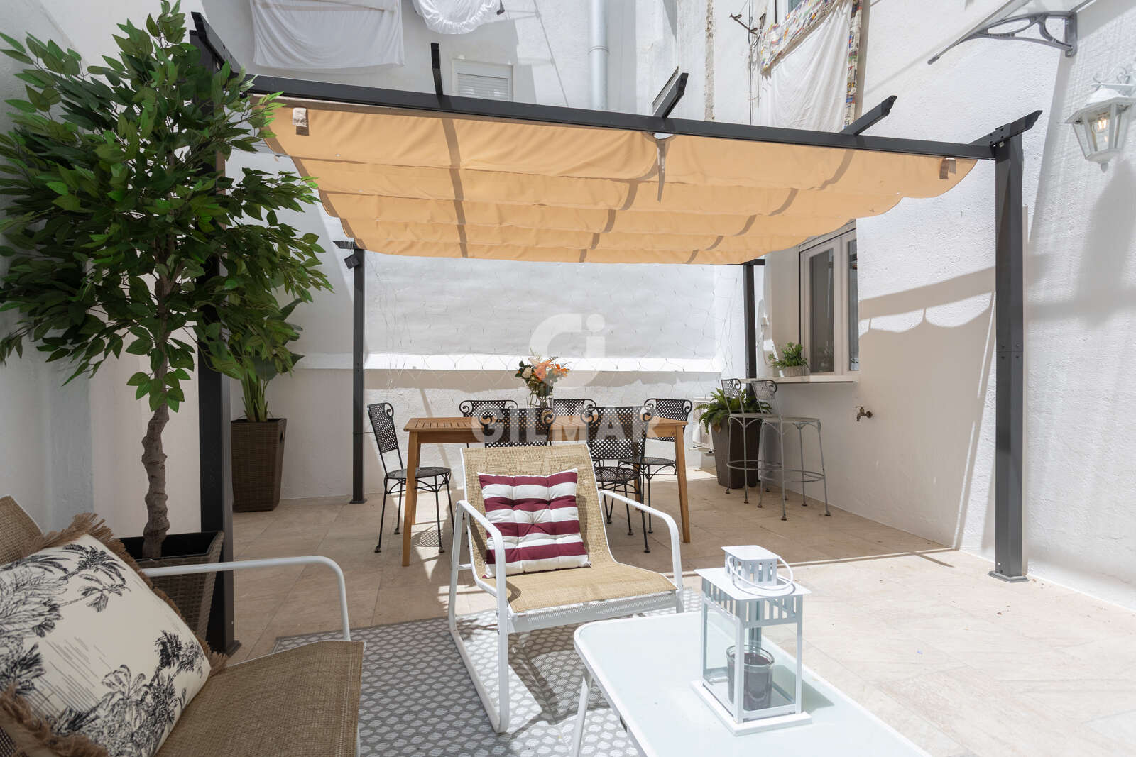 Property slider Gilmar