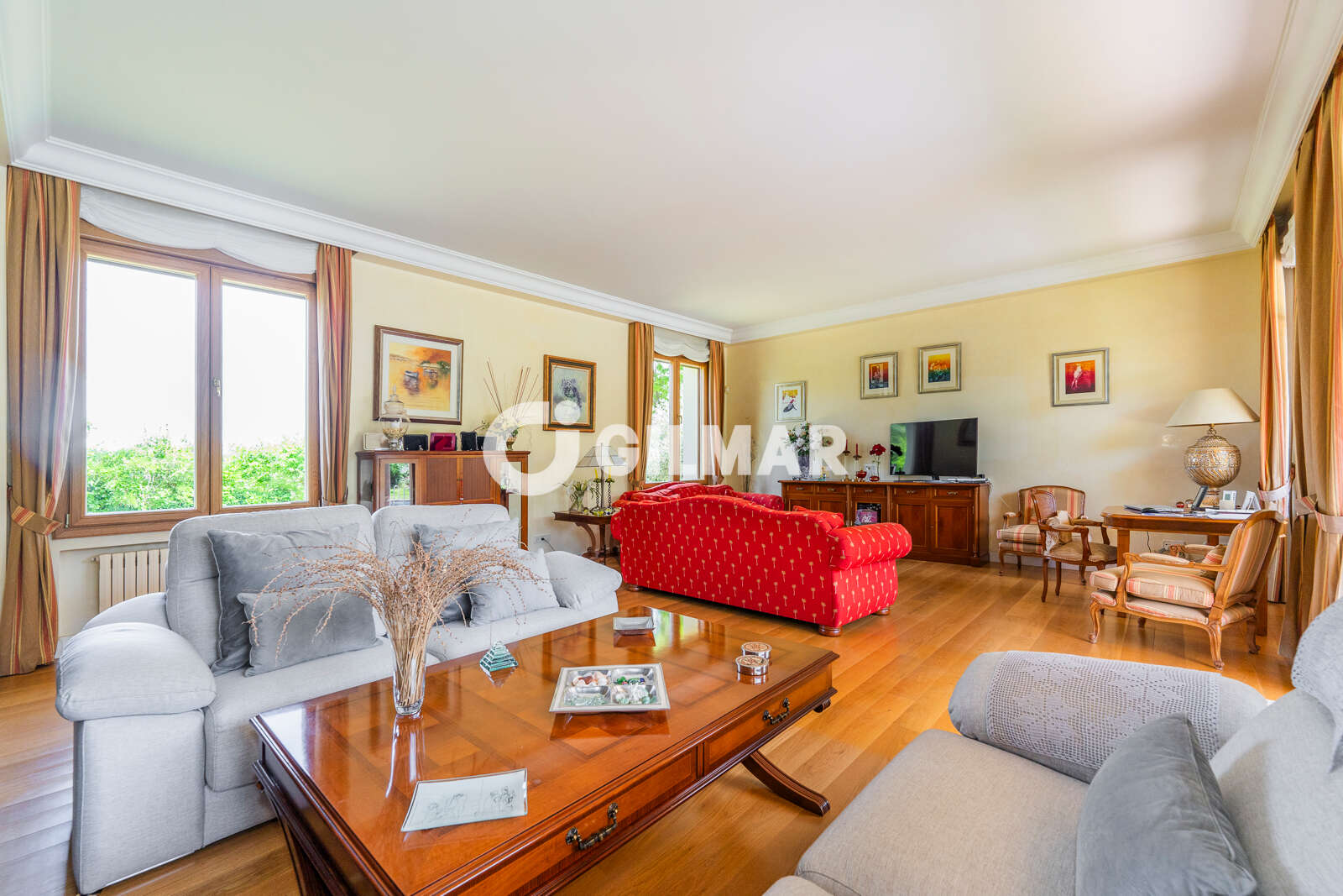 Property slider Gilmar